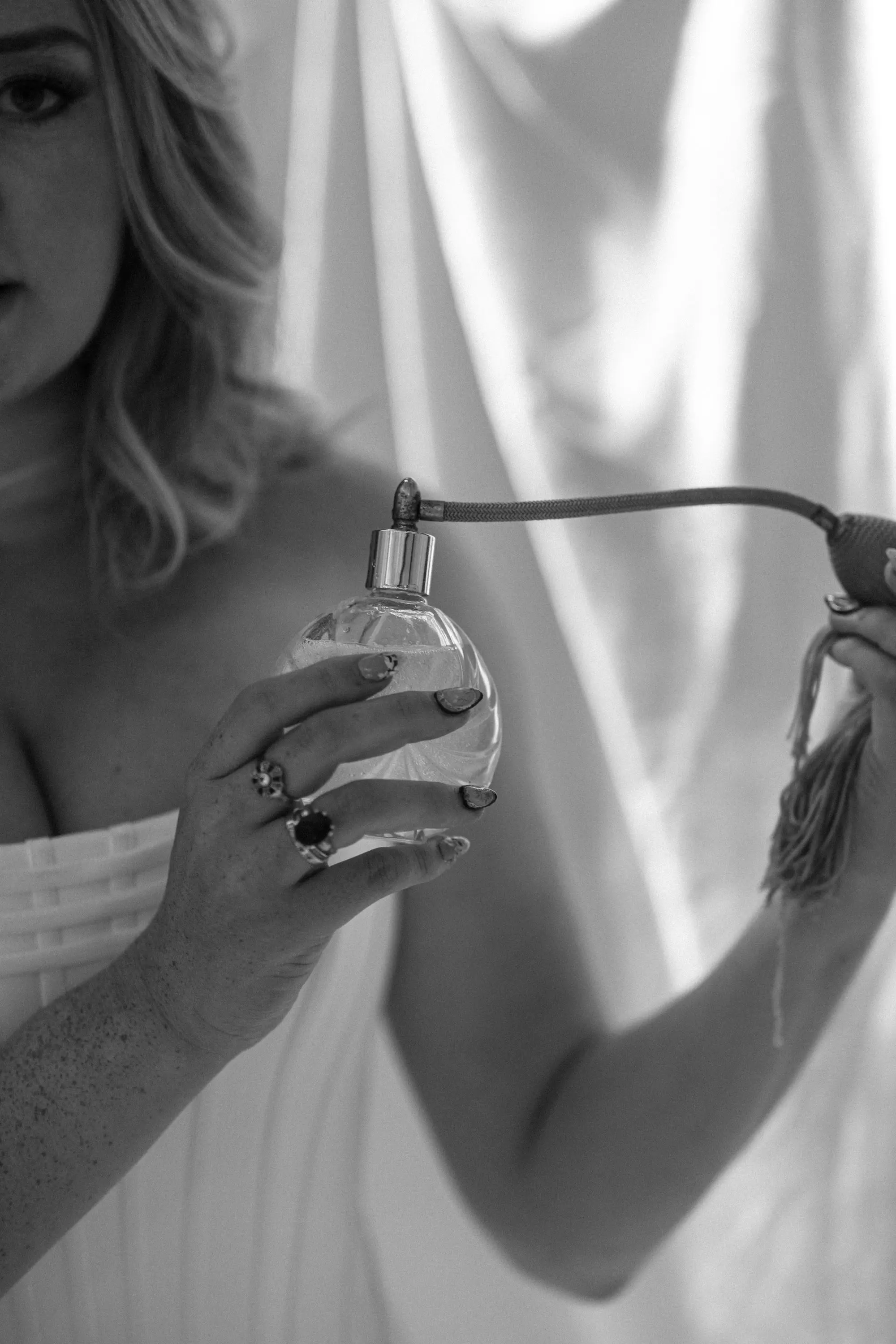 Moody Elegant Wedding Inspiration Getting Ready Photos