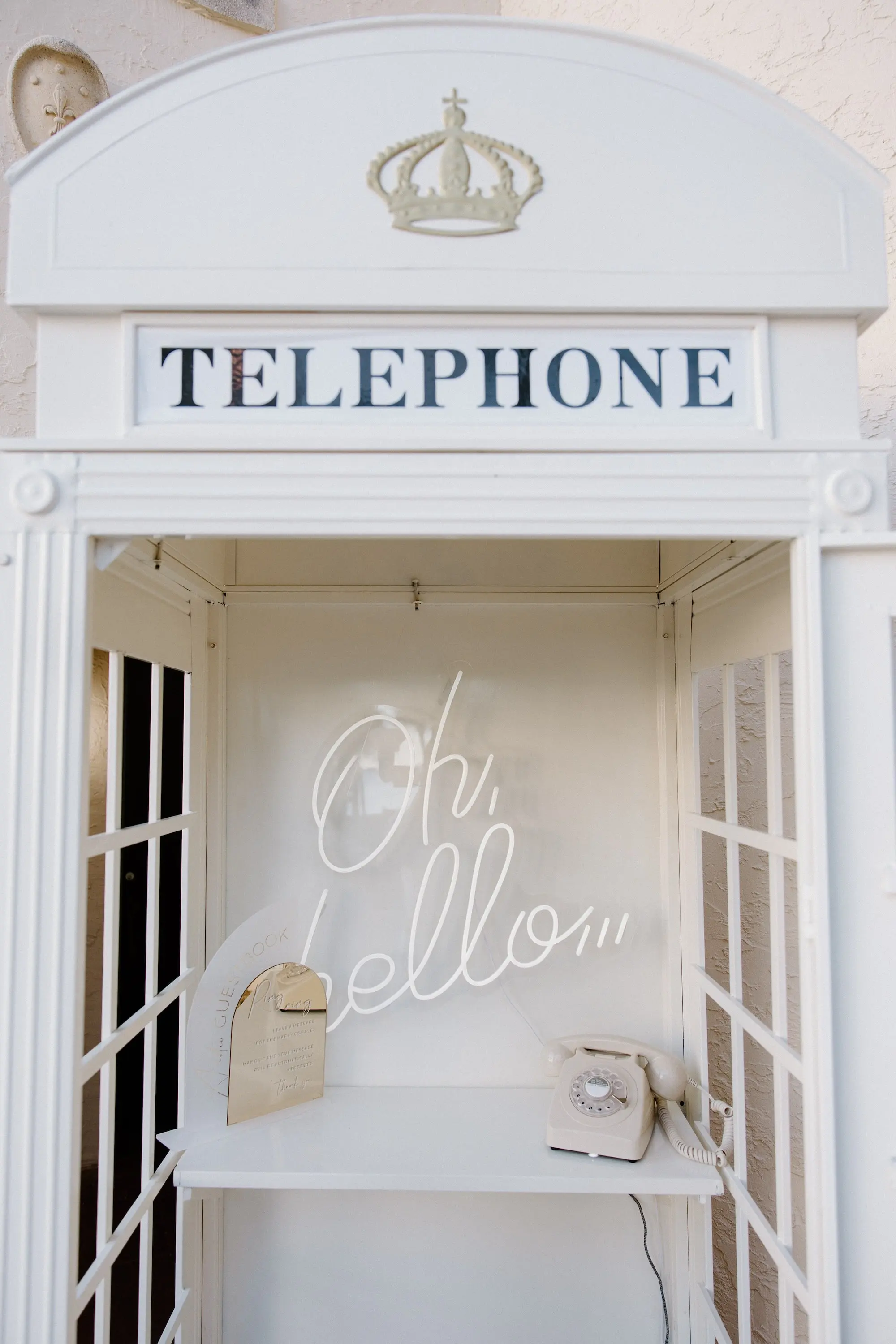 Classic Telephone Booth Audible Guestbook Inspiration