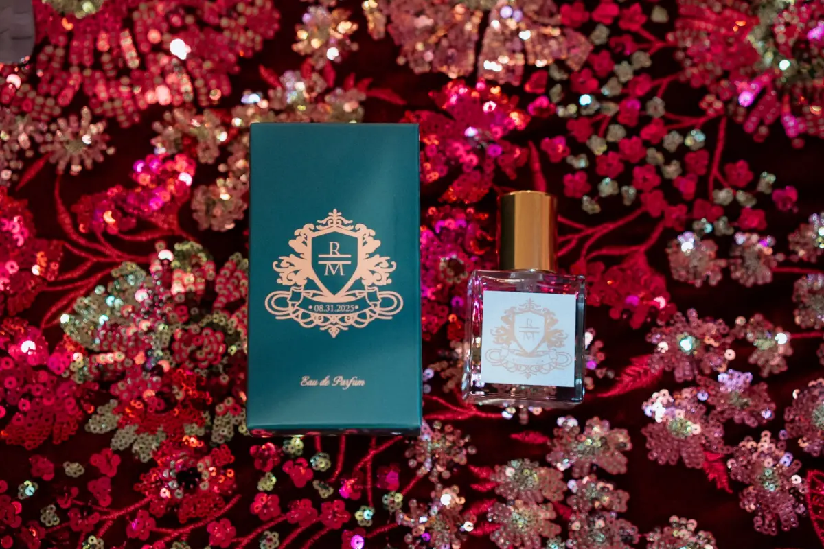 Custom Perfume Wedding Guest Gift Inspiration | Tampa Bay Planner Eventfull Weddings