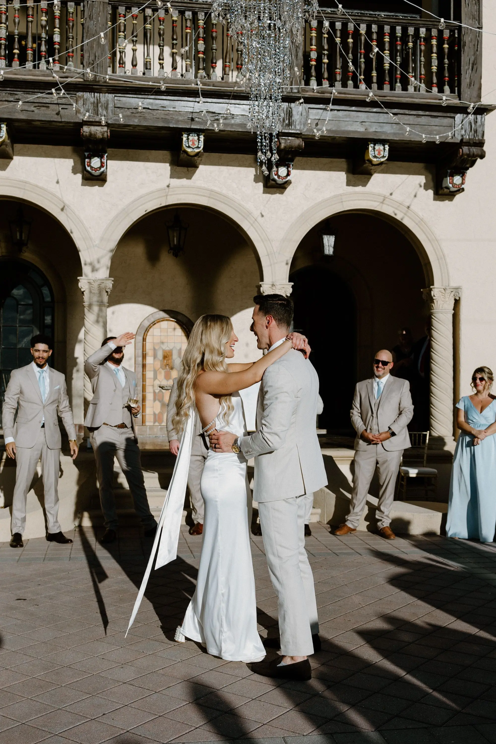 Elegant Blue And White Outdoor Sarasota Wedding | Powel Crosley Estate