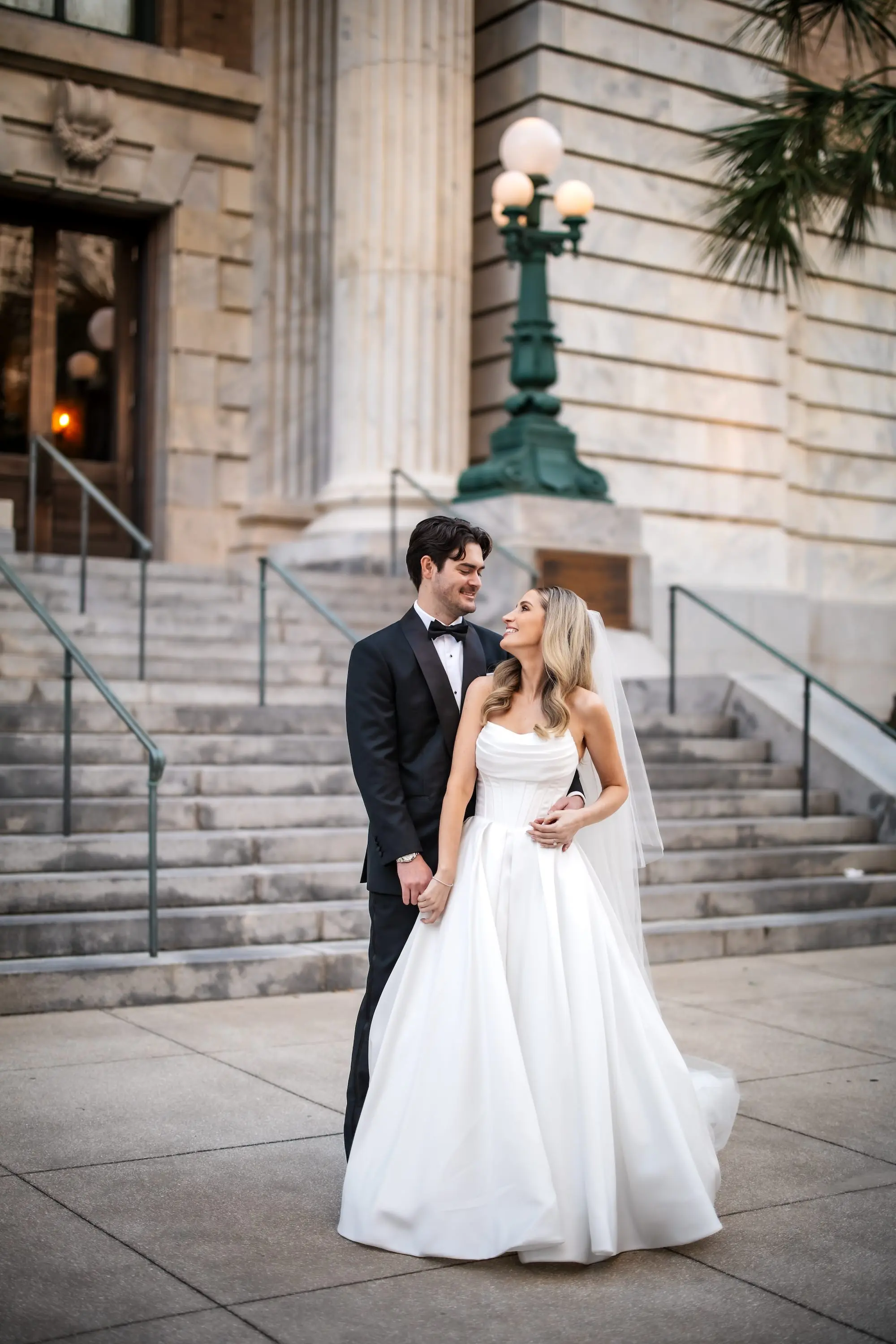 10Modern Black and White Wedding Inspiration Tampa Venue Le Meridien - Timeless Black and White Downtown Tampa Wedding | The Vault Bride and Groom Wedding Portrait | Classic Black and White Wedding Inspiration | Soft Curl Bridal Hair with Veil Ideas | Tampa Bay Hair and Makeup Artist Femme Akoi Beauty Studio | Tampa Bay Event Venue Le Meridien