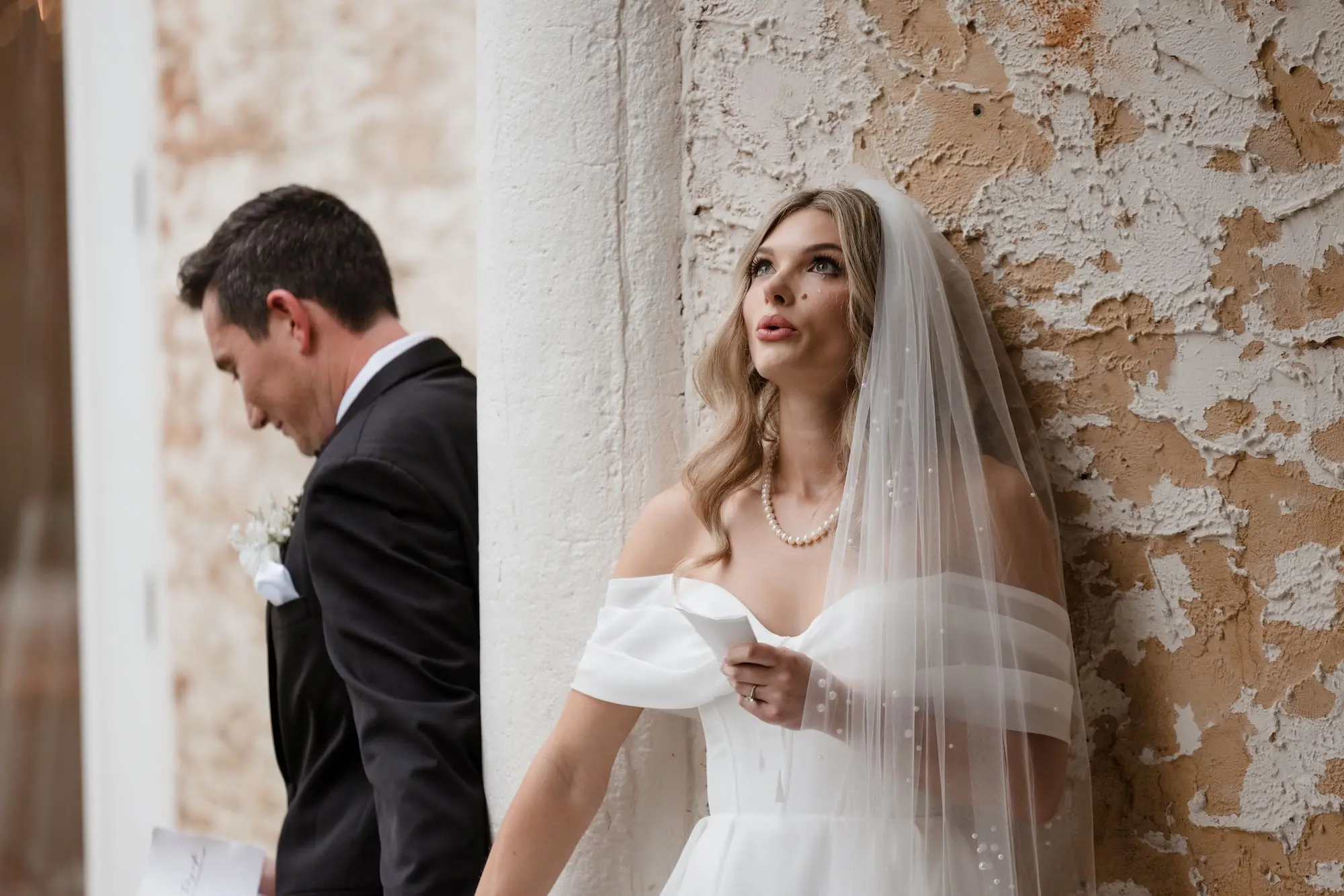 15Timeless Vintage Champagne Wedding Inspiration Evoke Photo and Film - Elegant, Neutral Central Florida Wedding | Bella Cosa Bride and Groom Private Vows Wedding Portrait | Tampa Bay Photographer Evoke Photo and Film