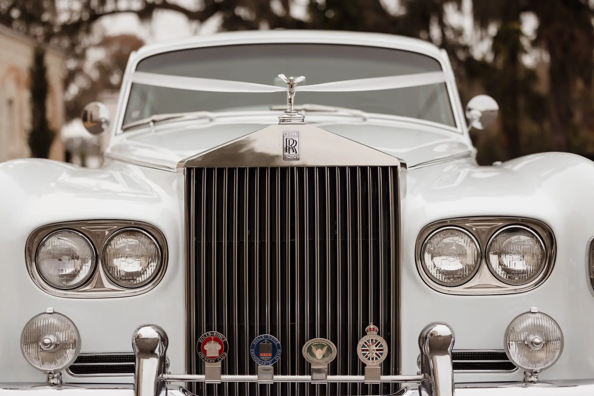 16Timeless Vintage Champagne Wedding Inspiration Evoke Photo and Film - Elegant, Neutral Central Florida Wedding | Bella Cosa Vintage Wedding Day Getaway Rolls Royce Getaway Car Ideas