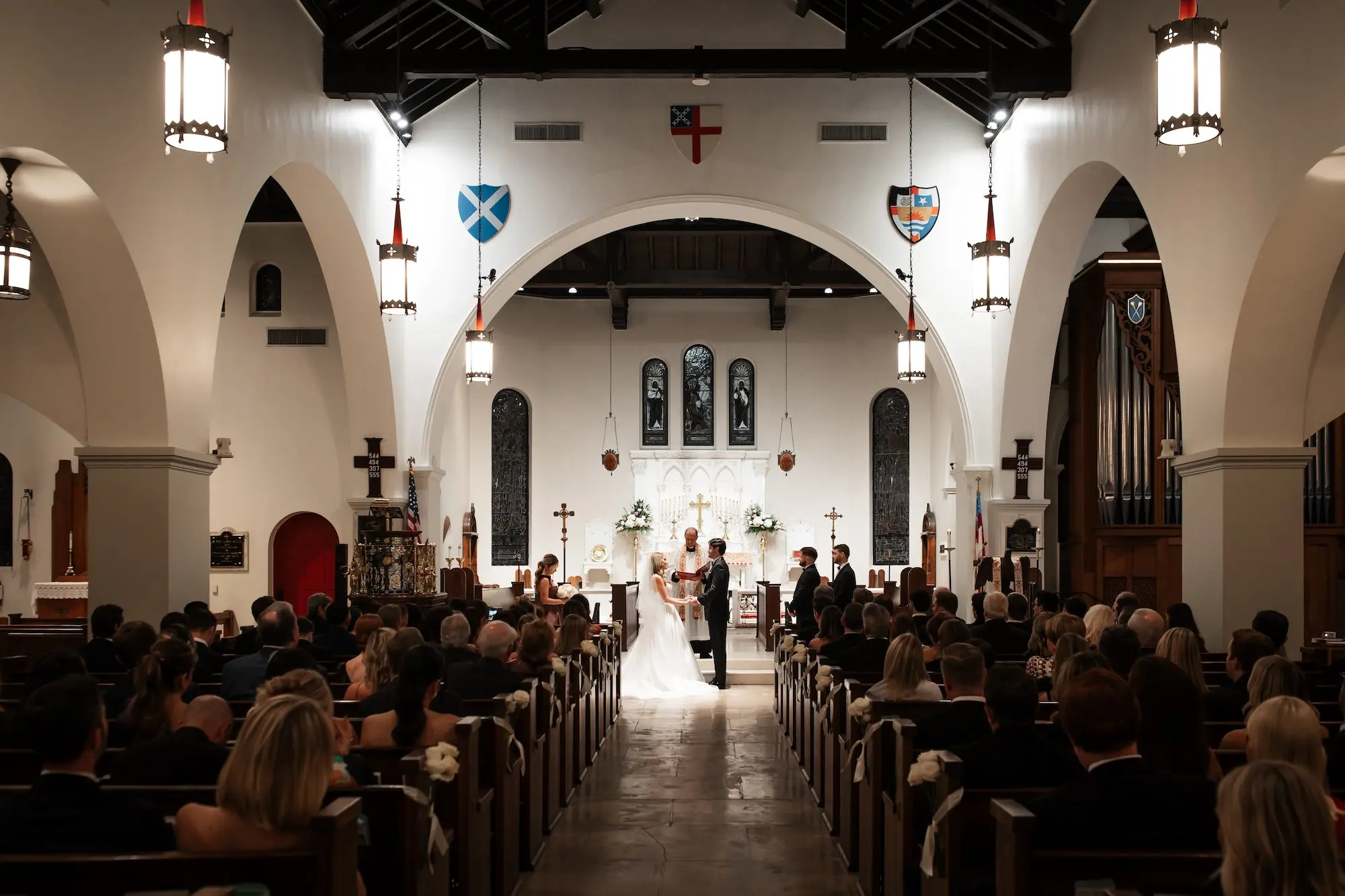 18Modern Black and White Wedding Inspiration St Andrews Tampa - Timeless Black and White Downtown Tampa Wedding | The Vault Bride and Groom Wedding Ceremony Vow Exchange Wedding Portrait | Traditional Church Wedding Inspiration | Tampa Church Wedding Venue St. Andrew's Episcopal Church