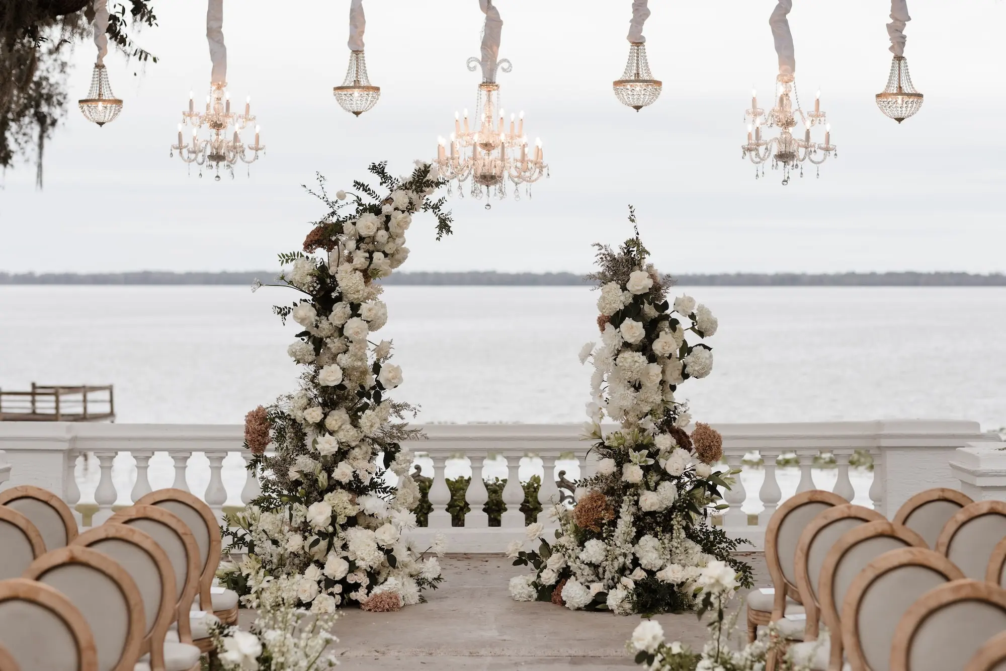 Elegant, Neutral Central Florida Wedding | Bella Cosa