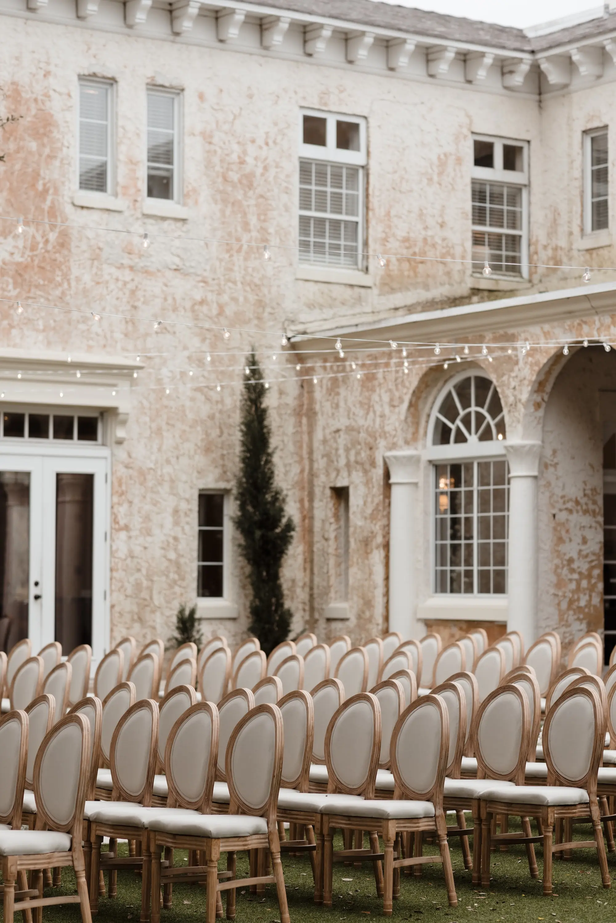 22Timeless Vintage Champagne Wedding Inspiration Evoke Photo and Film Central Florida Venue Bella Cosa - Elegant, Neutral Central Florida Wedding | Bella Cosa Timeless Vintage Champagne Wedding Ceremony Decor Ideas | Orlando Event Venue Bella Cosa
