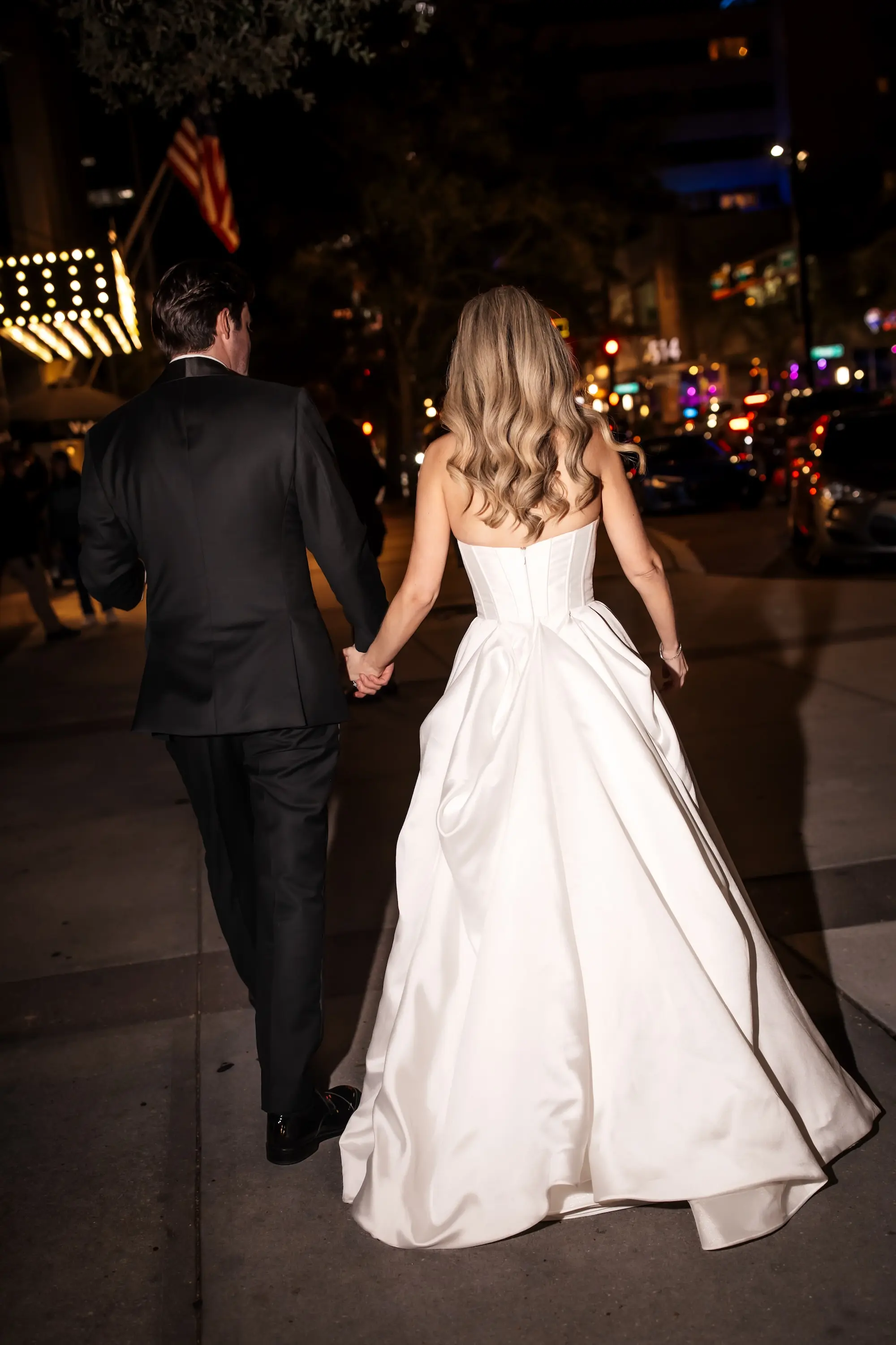 23Modern Black and White Wedding Inspiration - Timeless Black and White Downtown Tampa Wedding | The Vault Bride and Groom Downtown Tampa Wedding Portrait | Loose Curls Down Bridal Hair Inspiration | Sarasota Hair and Makeup Artist Femme Akoi Beauty Studio