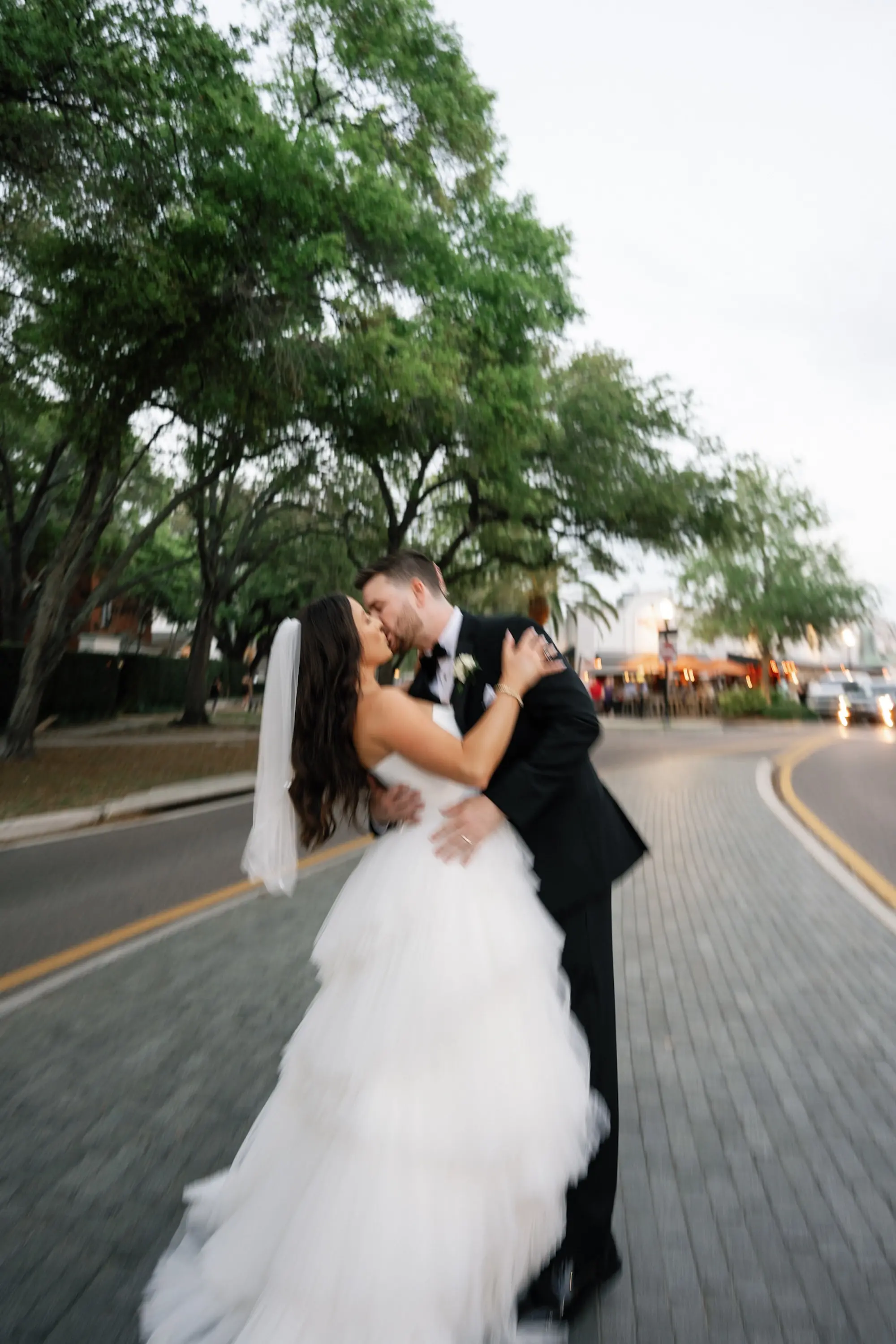 28Modern Classic Black and White Wedding Inspiration - Modern, Black and White Tampa Wedding | Hyde House Public Studio Bride and Groom Wedding Portrait | Tampa Bay Photographer Dewitt For Love Photography