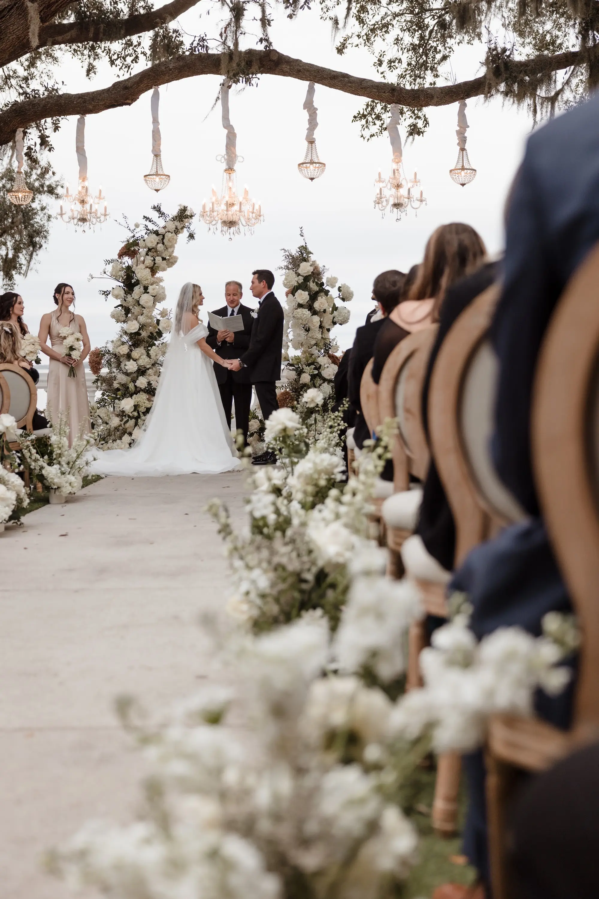 29Timeless Vintage Champagne Wedding Inspiration Evoke Photo and Film Central Florida Venue Bella Cosa - Elegant, Neutral Central Florida Wedding | Bella Cosa Timeless Vintage Champagne Wedding Ceremony Inspiration | Central Florida Event Venue Bella Cosa