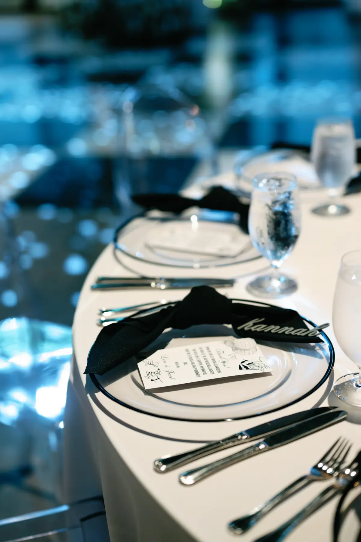 38Modern Classic Black and White Wedding Inspiration - Modern, Black and White Tampa Wedding | Hyde House Public Studio Modern Classic Black and White Wedding Reception Place Setting Decor Inspiration