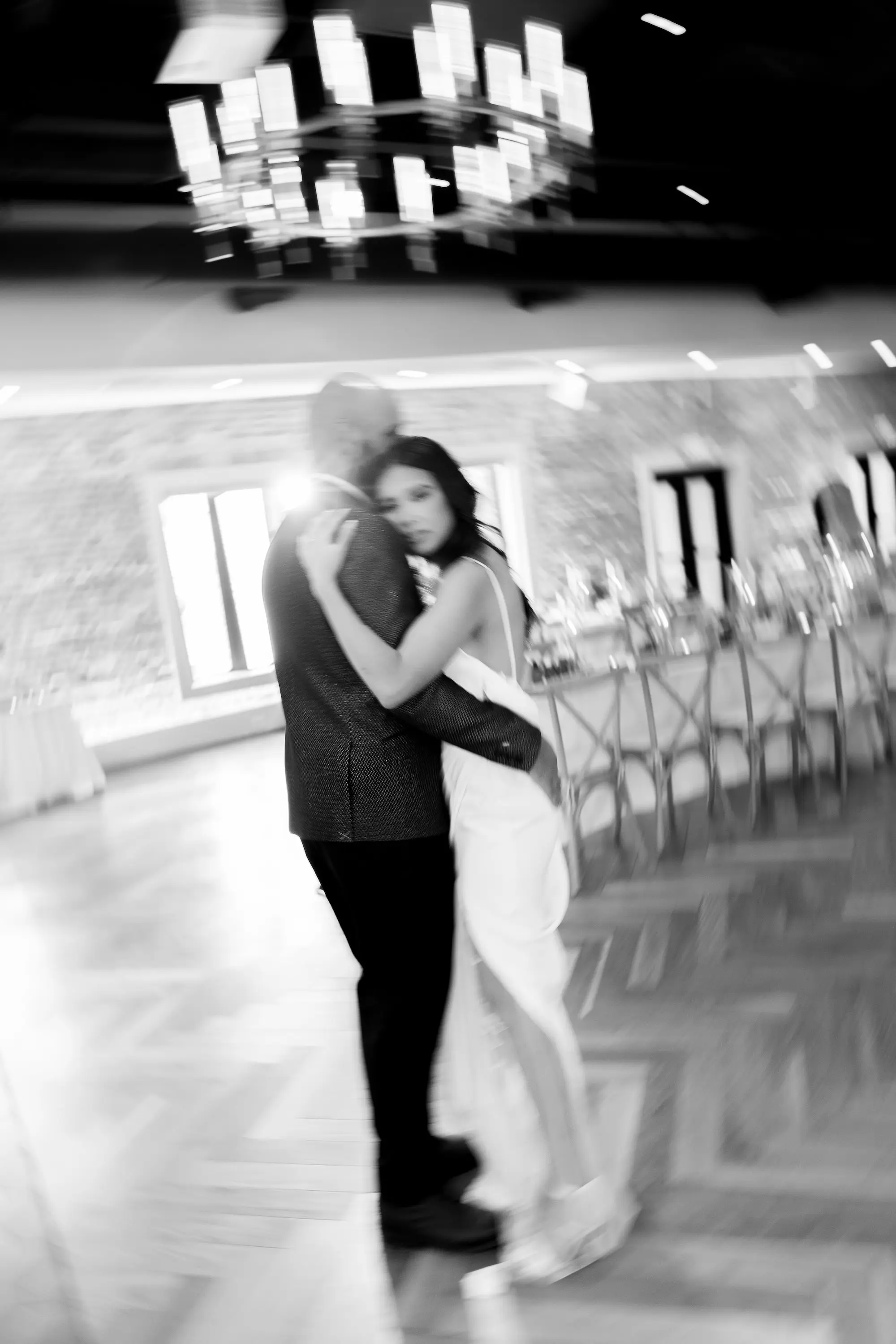 48Vibrant Southwestern Terracotta Pink and Orange Wedding Ideas - Vibrant, Rooftop Wedding Inspiration Shoot | Red Mesa Events Black and White Bride and Groom First Dance Wedding Portrait | Tampa Bay Photographer Pine and Forge Photography | Content Creator Behind The Vows