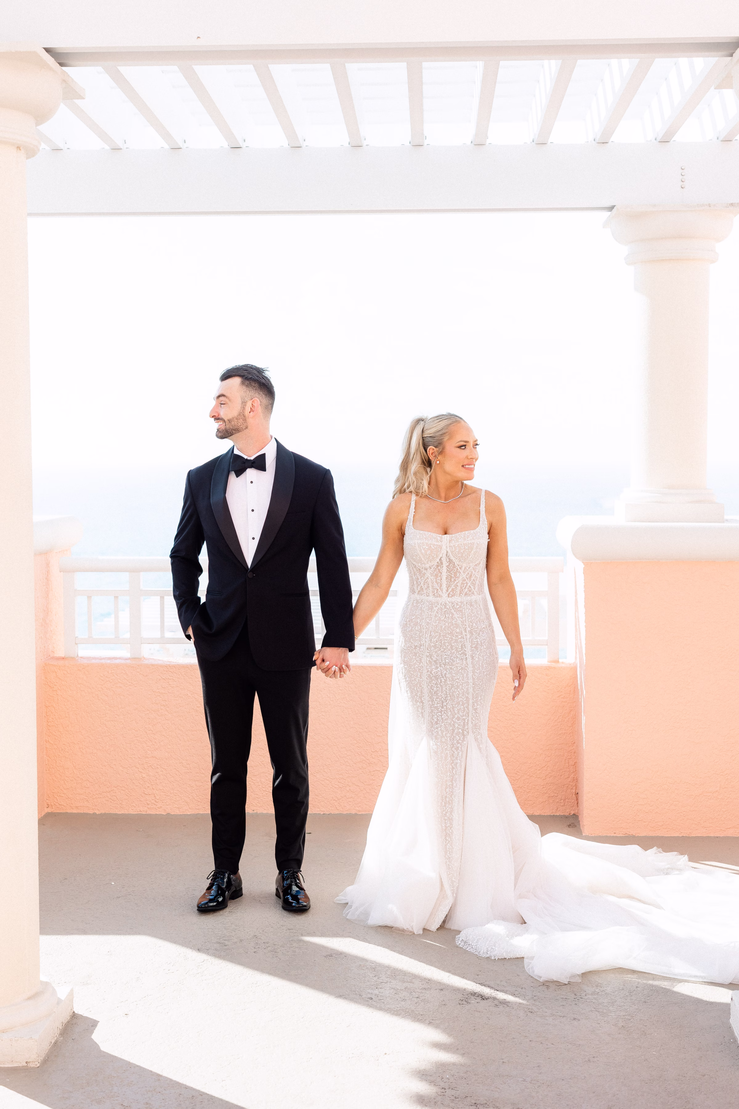 11Modern Timeless Florida Rooftop Wedding - Modern, Timeless Rooftop Wedding | Hyatt Regency Clearwater Beach 11Modern Timeless Florida Rooftop Wedding