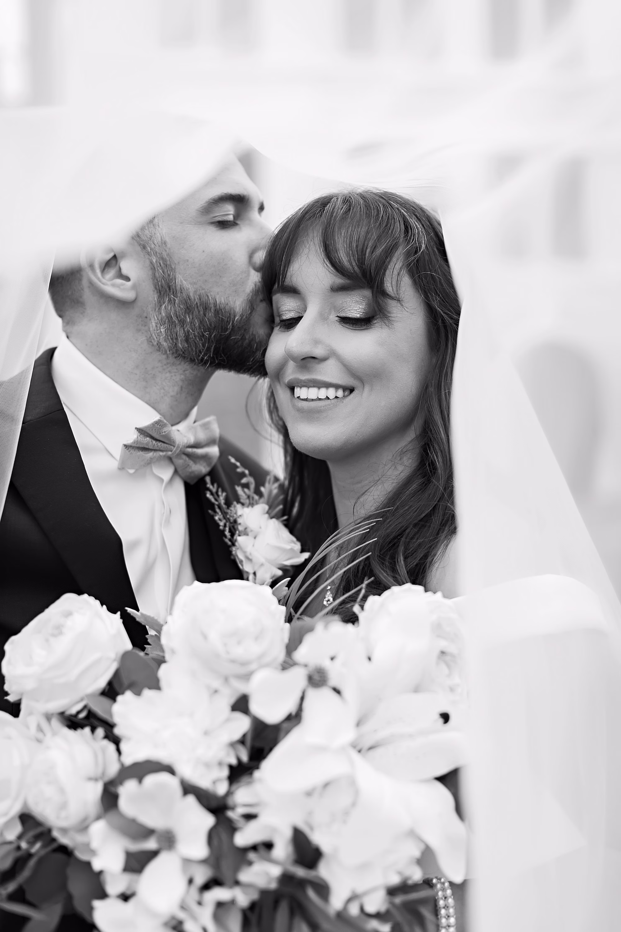 16Elegant Navy Blue and Blush PInk Wedding Ideas - Elegant, Navy and Blush Downtown Tampa Wedding | The Vault Black and White Bride and Groom Under Bridal Veil Wedding Portrait | Tampa Bay Photographer Limelight Photography