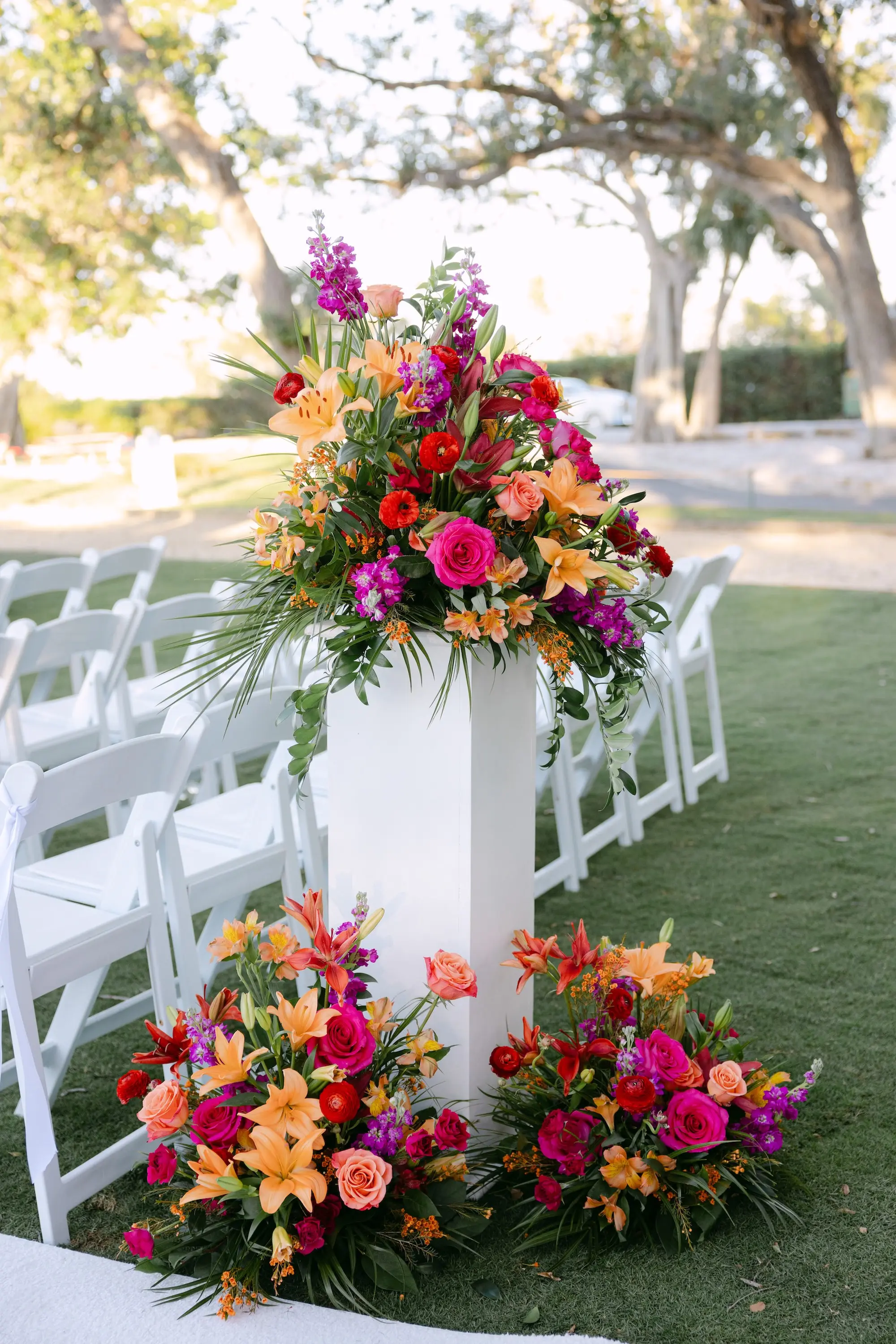 17Tropical Red and Orange Outdoor Florida Destination Wedding - Tropical Outdoor Sarasota Wedding | The Resort at Longboat Key Club Tropical Red and Orange Outdoor Waterfront Wedding Ceremony Floral Aisle Decor Ideas