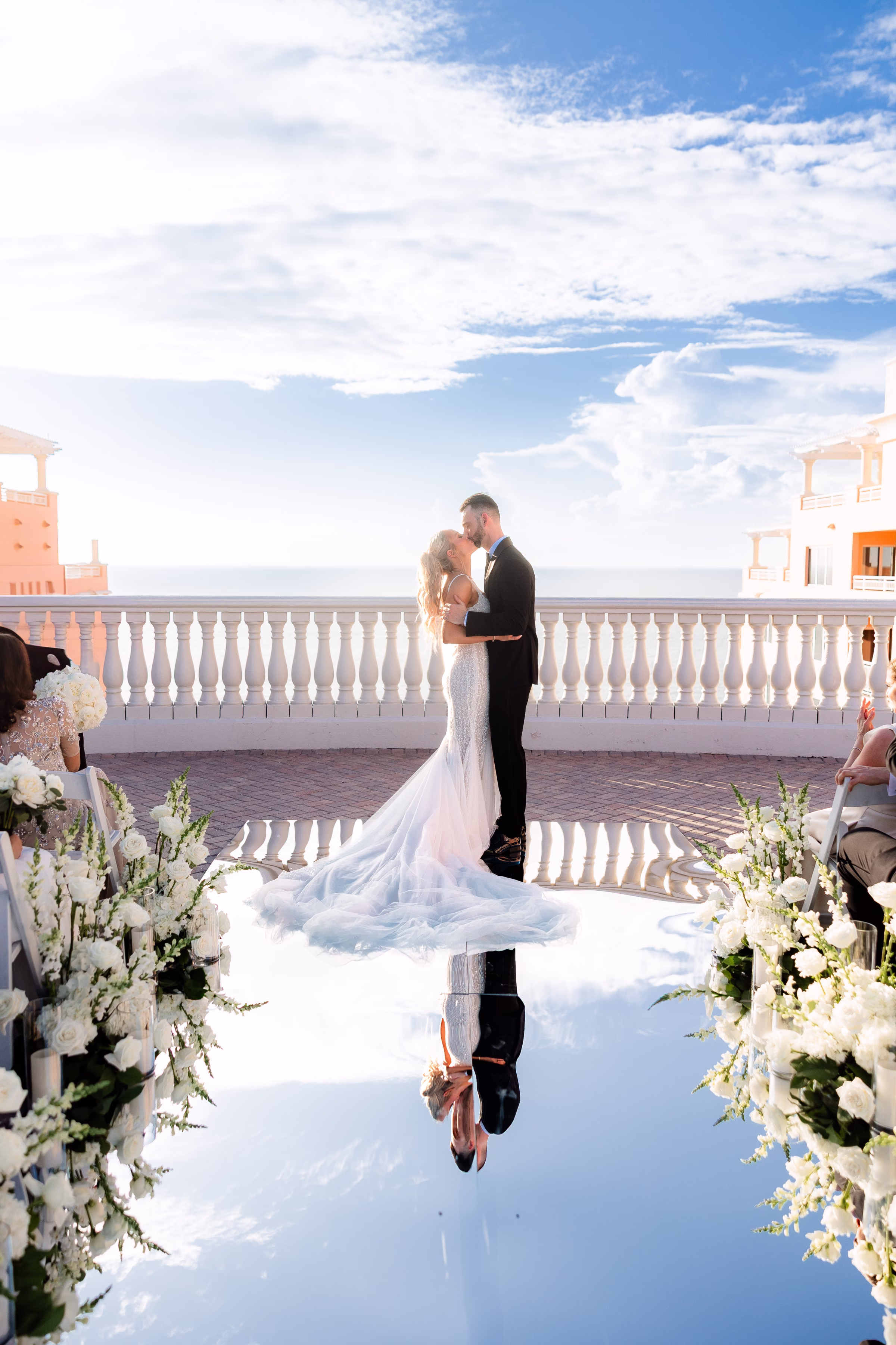 21Modern Timeless Florida Rooftop Wedding - Modern, Timeless Rooftop Wedding | Hyatt Regency Clearwater Beach 21Modern Timeless Florida Rooftop Wedding
