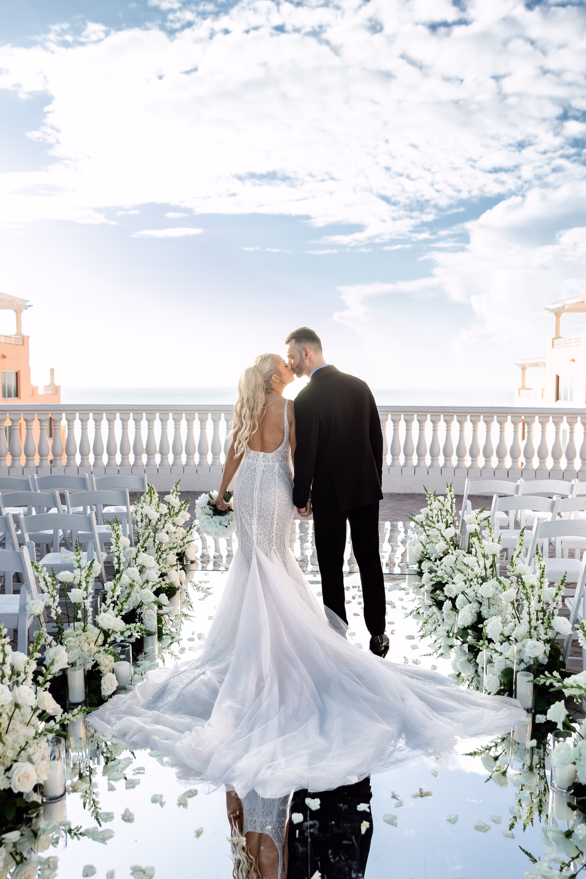 23Modern Timeless Florida Rooftop Wedding - Modern, Timeless Rooftop Wedding | Hyatt Regency Clearwater Beach 23Modern Timeless Florida Rooftop Wedding