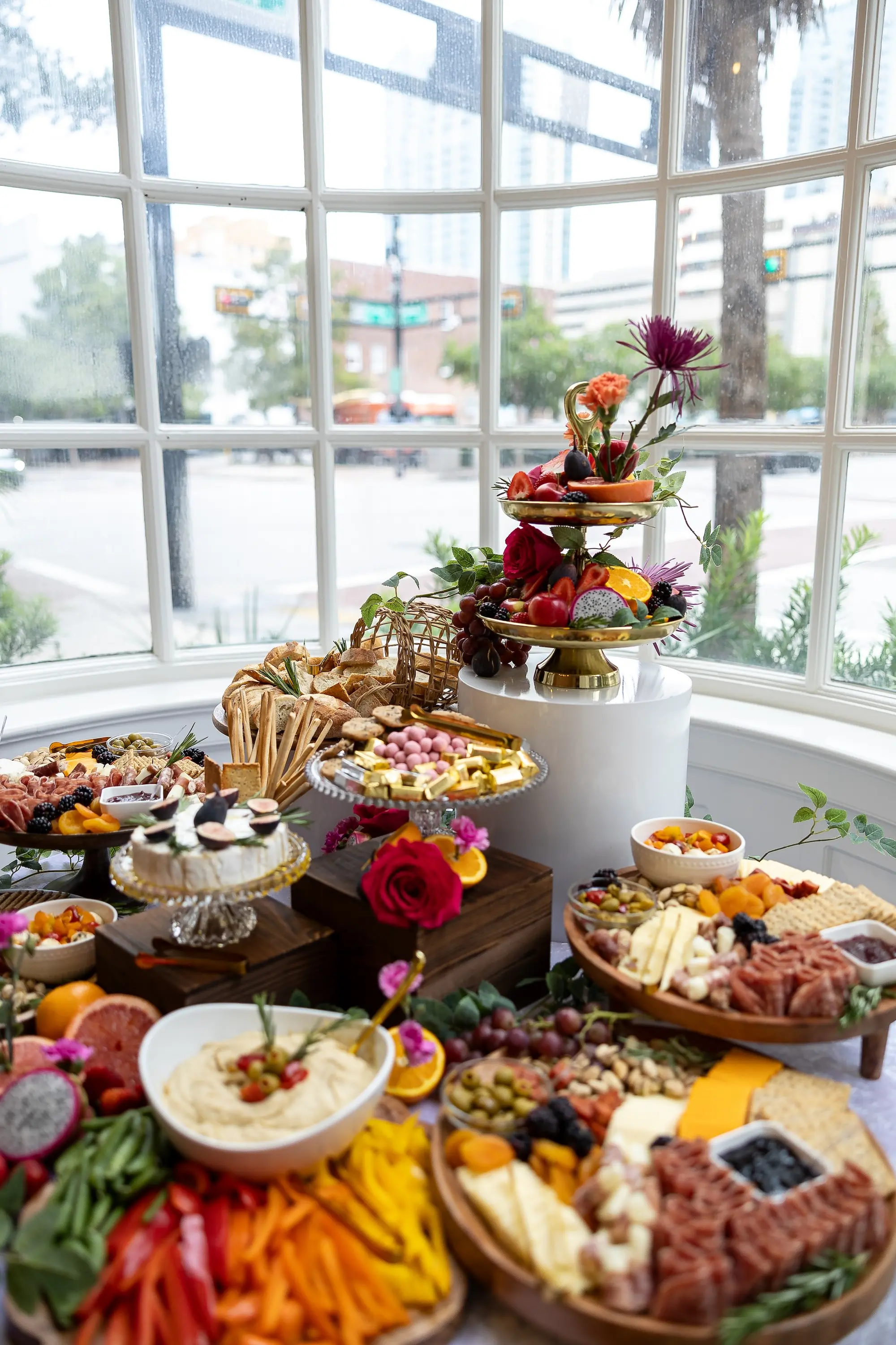 Modern Elegant Wedding Inspiration | Charcuterie Board Wedding Reception Hors D'Oeuvres Inspiration | Wedding Reception Grazing Table Ideas