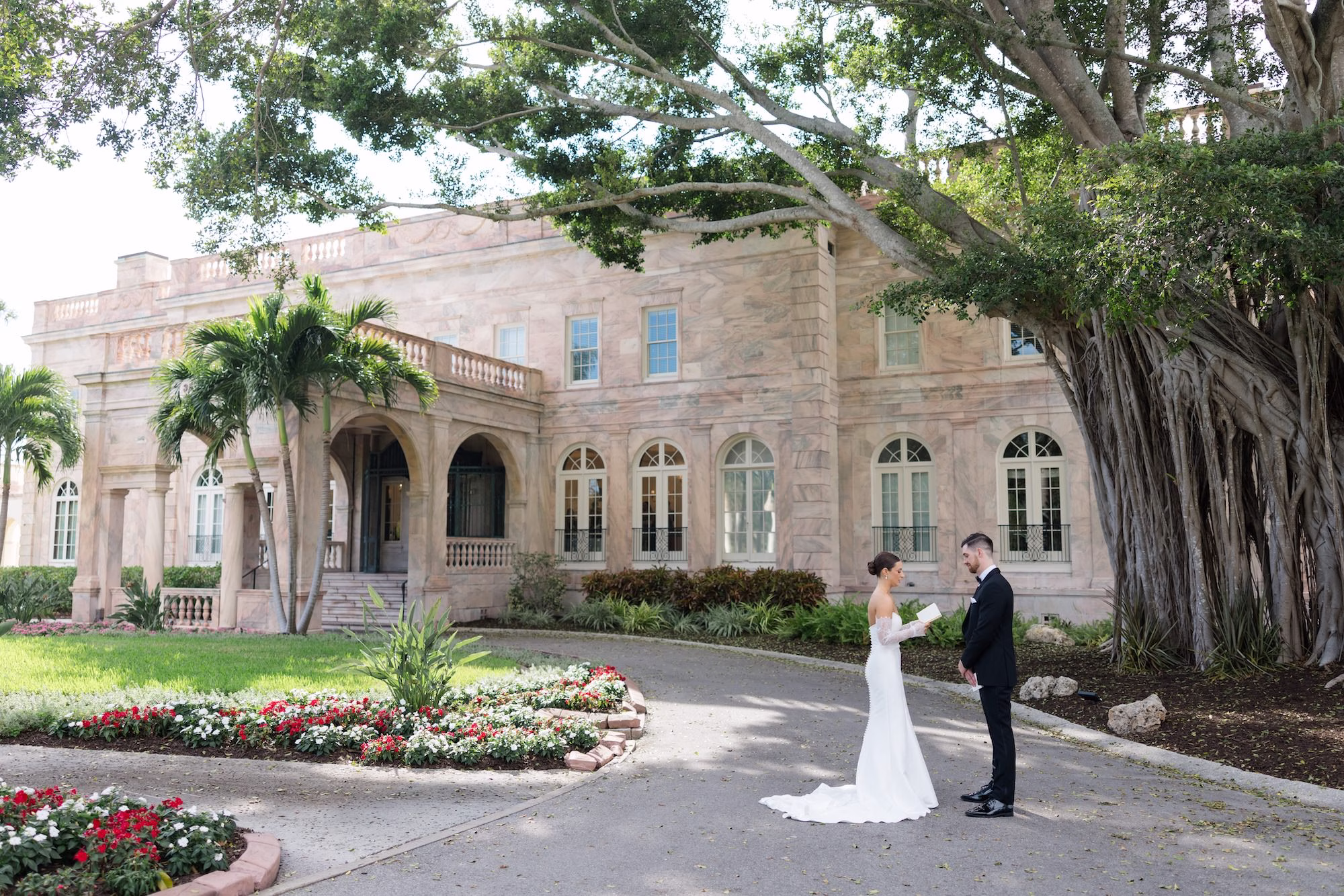13Classy Black and White Timeless Wedding Inspiration Sarasota Venue New College of Florida - Chic, Black and White Sarasota Wedding | New College of Florida Bride and Groom Private Vows Wedding Portrait | Sarasota Event Venue New College of Florida
