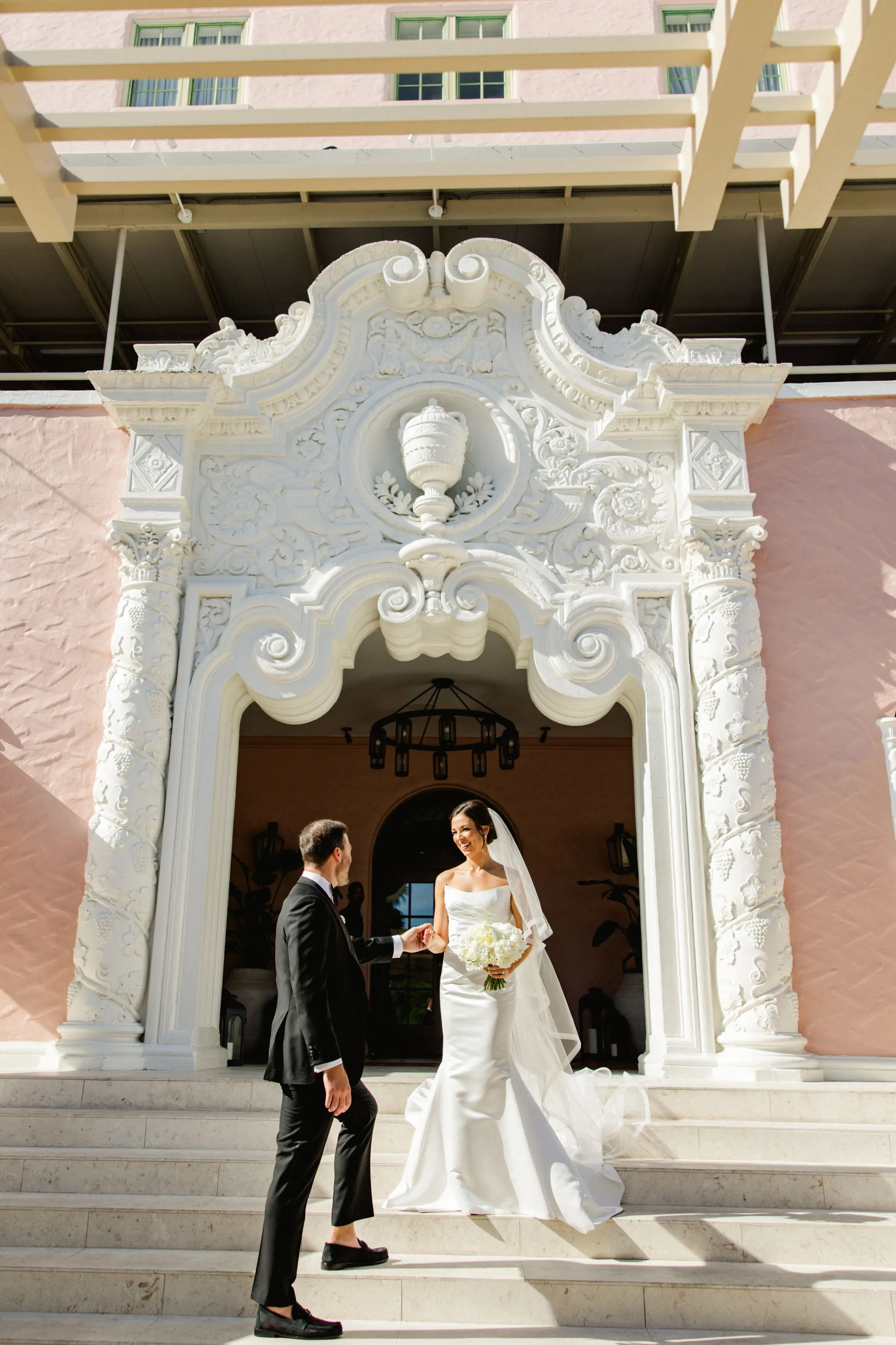 24Classic White and Gold Florida Wedding Outdoor St Pete Venue The Vinoy - Classic White and Gold St. Petersburg Wedding | The Vinoy Bride and Groom Wedding Portrait | St Pete Event Venue The Vinoy