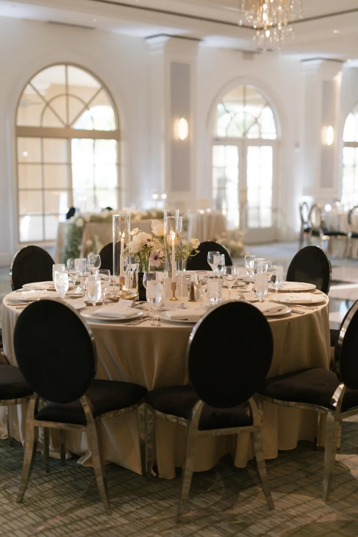 Classic Black, White, and Green Florida Wedding Reception Decor Inspiration