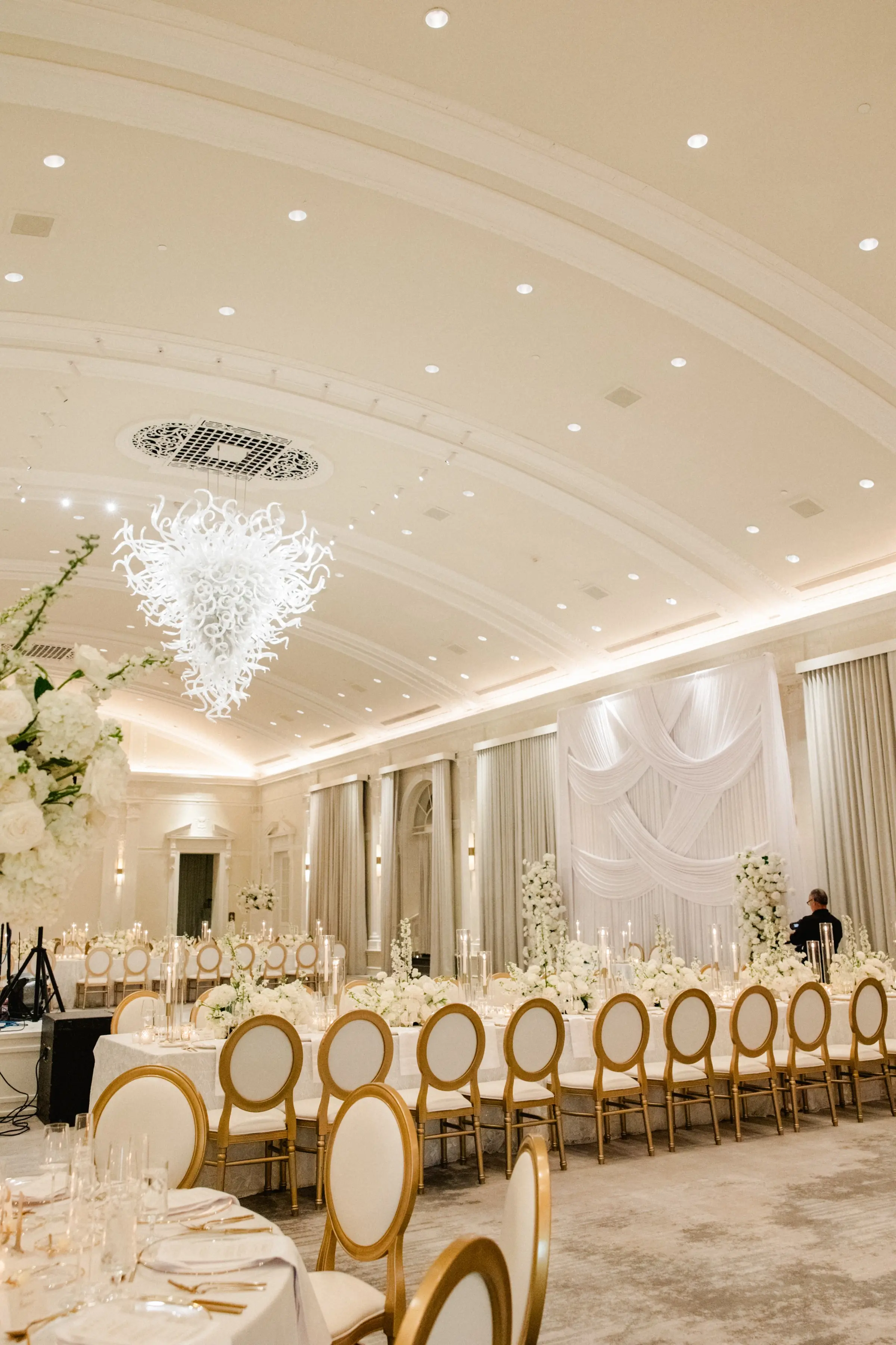 28Classic White and Gold Florida Wedding St Pete Reception Venue The Vinoy - Classic White and Gold St. Petersburg Wedding | The Vinoy Classic White and Gold Florida Wedding Reception Decor Ideas | Tampa Bay Florist Bruce Wayne Florals | St Pete Planner Parties A La Carte | Event Venue The Vinoy | Kate Ryan Event Rentals