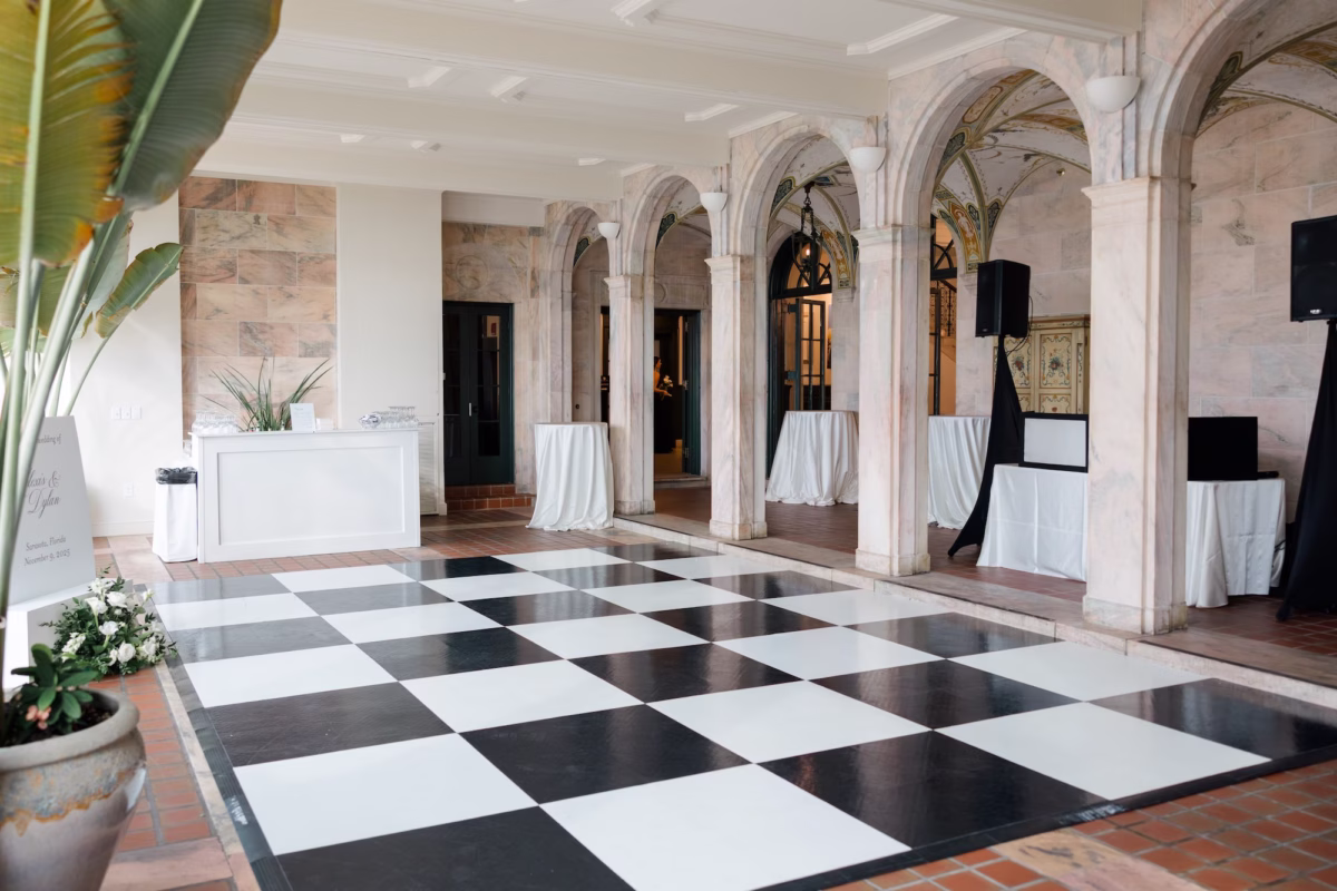 37Classy Black and White Timeless Wedding Inspiration Sarasota Venue New College of Florida - Chic, Black and White Sarasota Wedding | New College of Florida Classy Black and White Timeless Wedding Reception Decor Ideas | Sarasota Rentals Gabro Event Services | Planner Blue Skies Weddings
