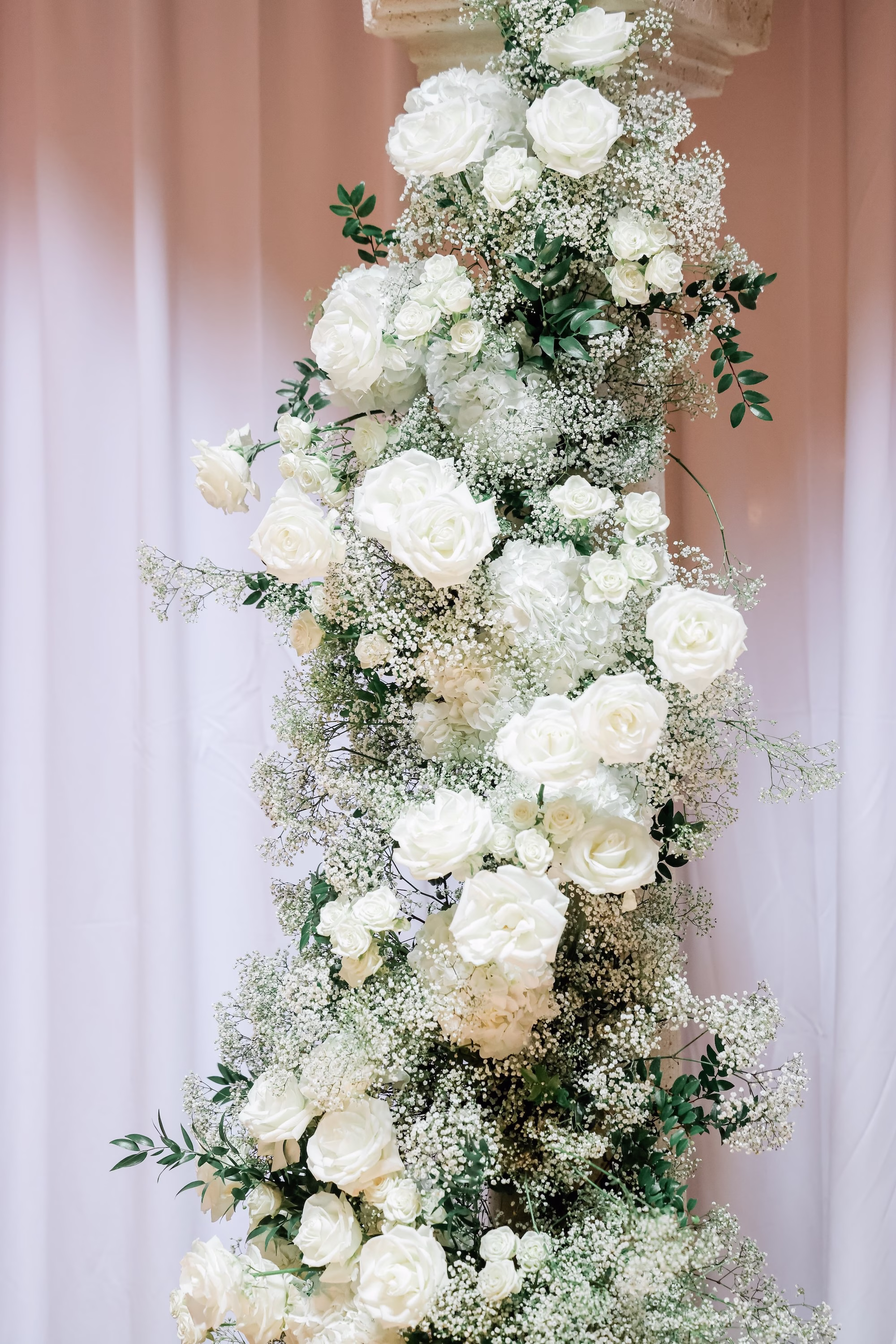 11Classic White Cream and Gold Wedding Ideas - Romantic White and Gold Tampa Wedding | Avila Golf & Country Club Classic White, Cream, and Gold Wedding Ceremony Flower Decor Inspiration