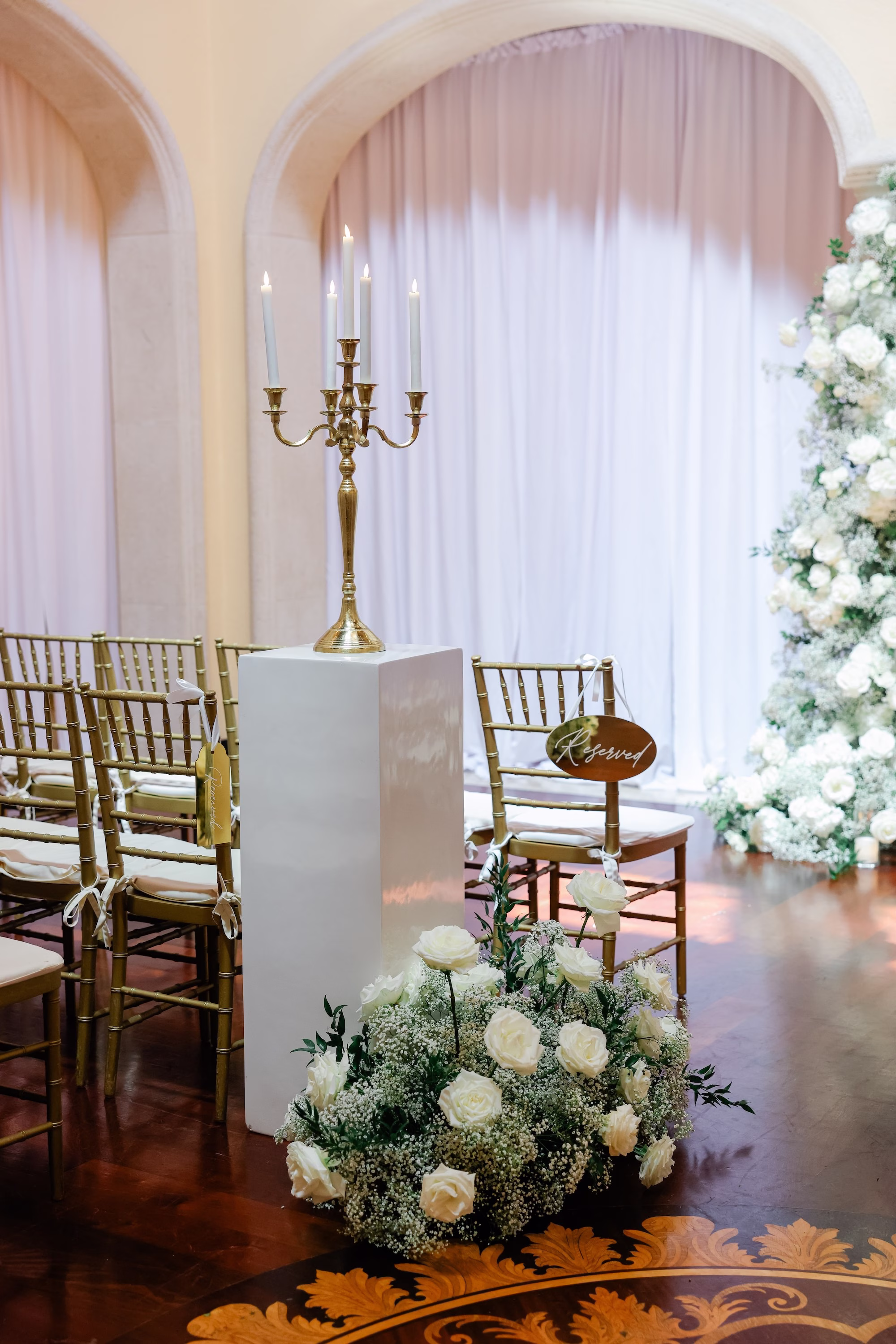12Classic White Cream and Gold Wedding Ideas - Romantic White and Gold Tampa Wedding | Avila Golf & Country Club Classic White, Cream, and Gold Wedding Ceremony Decor Inspiration