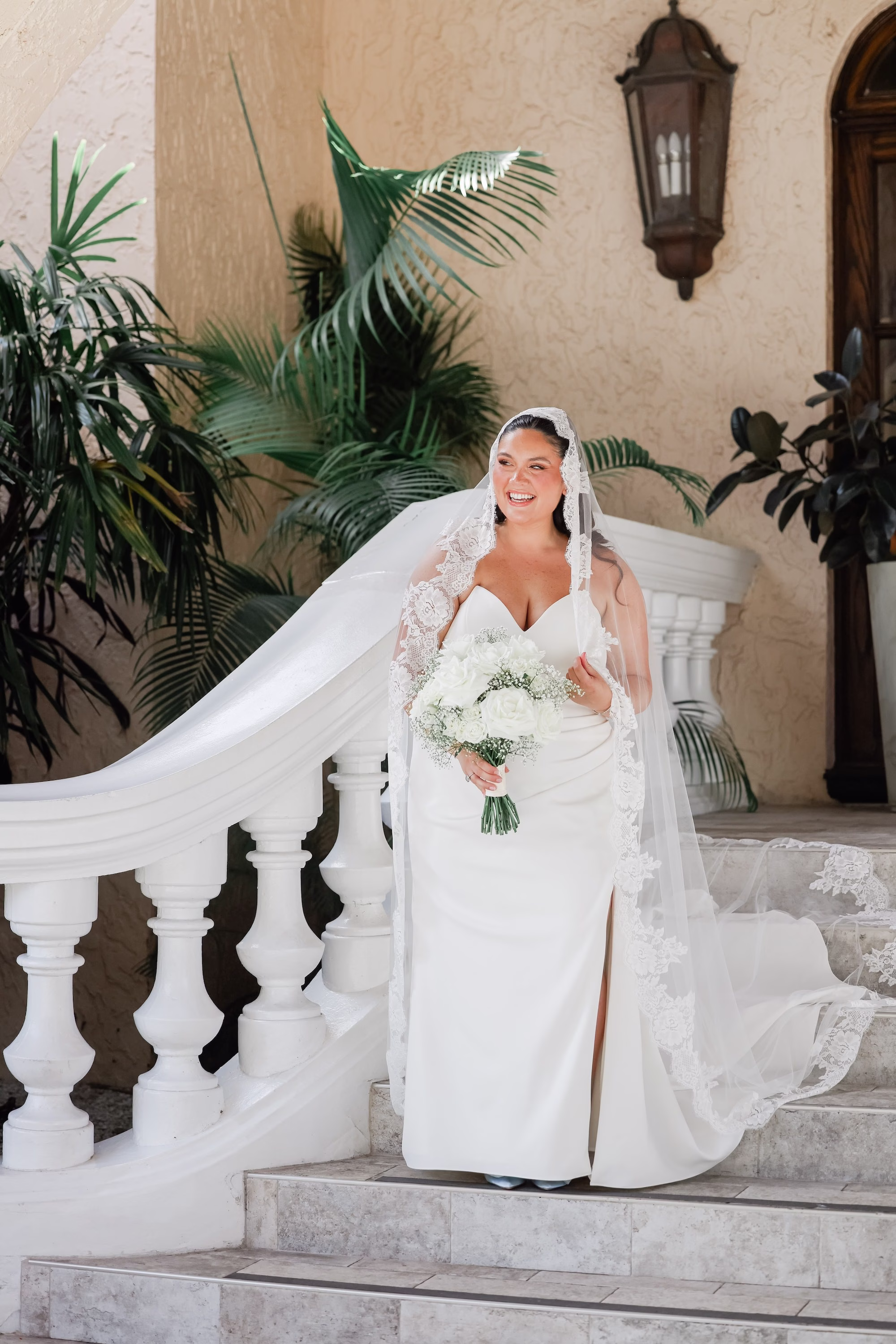 21Classic White Cream and Gold Wedding Ideas - Romantic White and Gold Tampa Wedding | Avila Golf & Country Club Bride Wedding Portrait