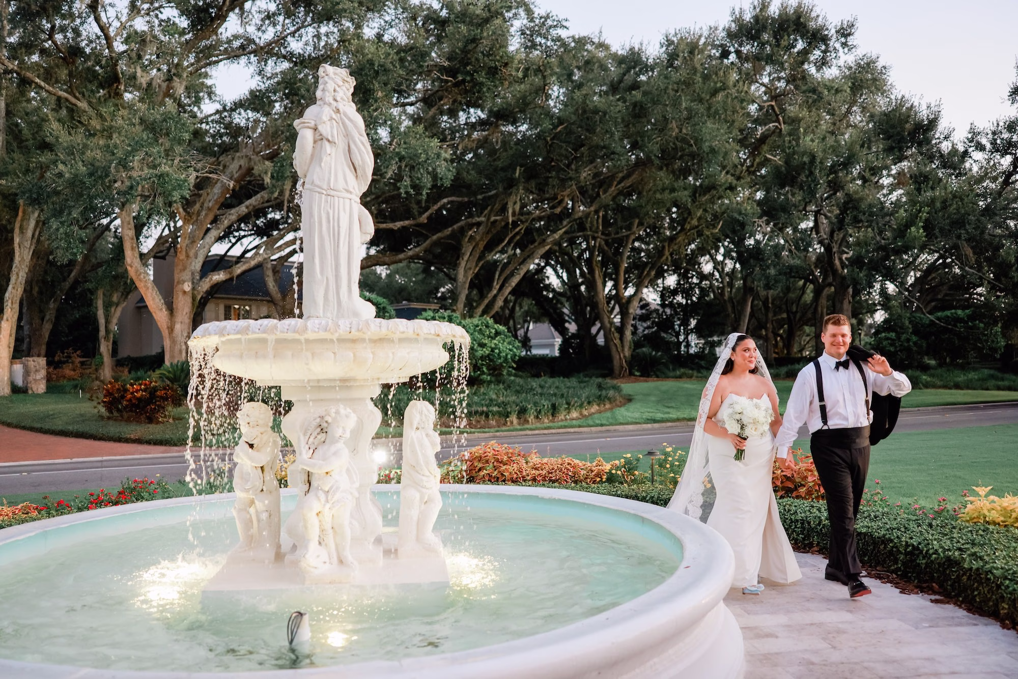 28Classic White Cream and Gold Wedding Ideas Tampa Venue Avila Golf and Country Club - Romantic White and Gold Tampa Wedding | Avila Golf & Country Club Bride and Groom Wedding Portrait | Tampa Bay Event Venue Avila Golf and Country Club | Photographer Lifelong Photography Studio