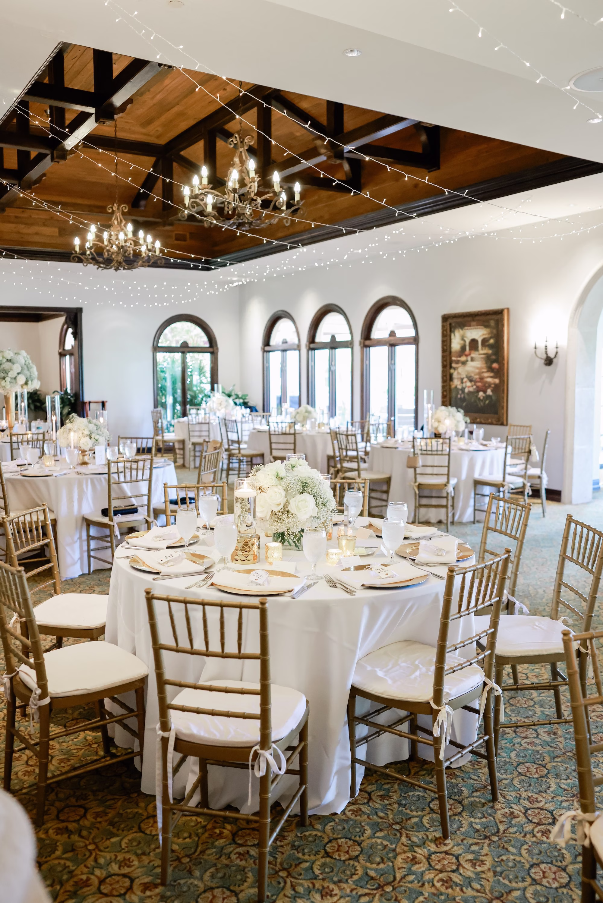 32Classic White Cream and Gold Wedding Ideas Tampa Venue Avila Golf and Country Club - Romantic White and Gold Tampa Wedding | Avila Golf & Country Club Classic White, Cream, and Gold Wedding Reception Decor Inspiration | Tampa Bay Event Venue Avila Golf and Country Club | Planner Blue Skies Weddings