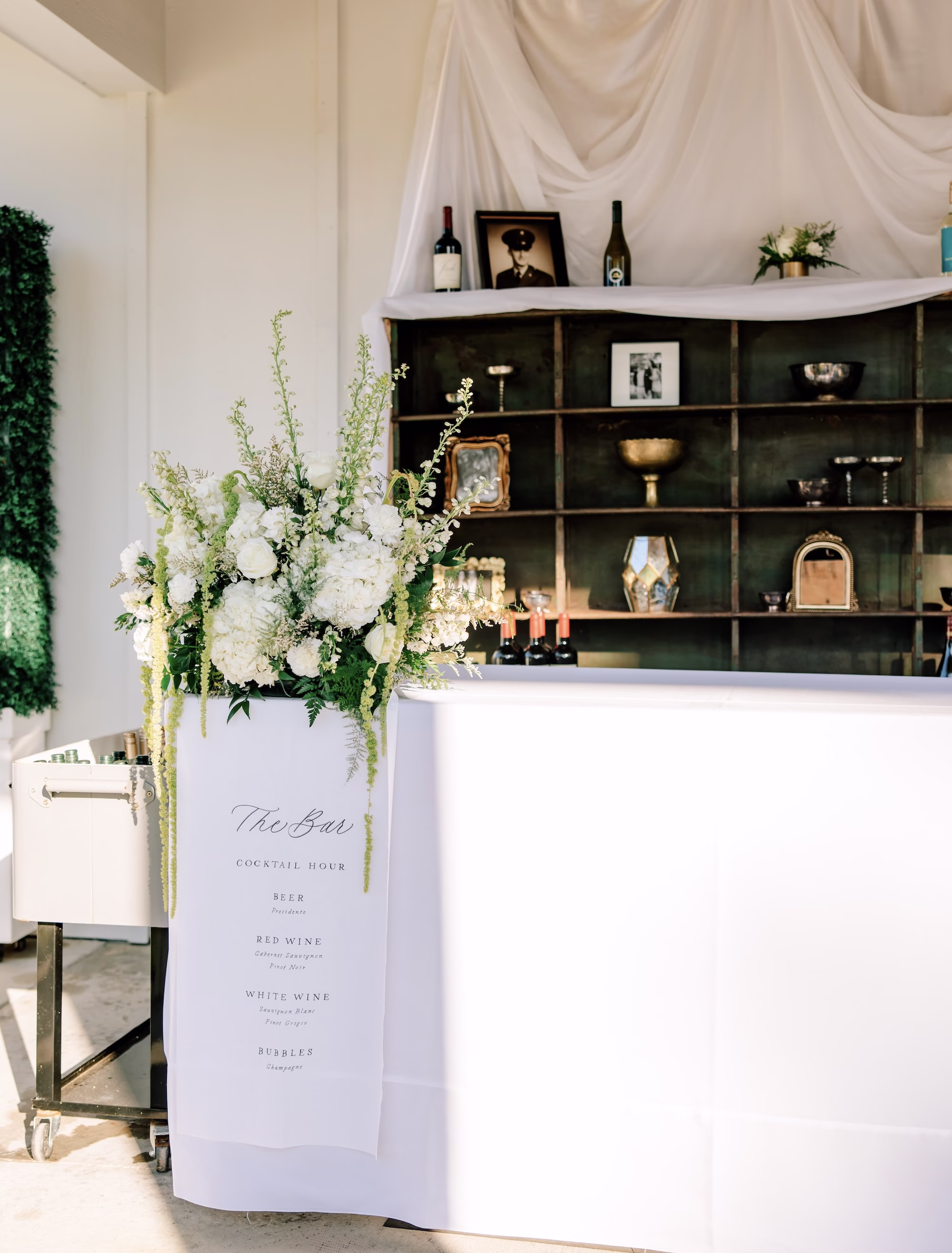 33Luxurious Old Florida Black White and Gold Wedding Inspiration - Luxurious, Black and White Dade City Wedding | The Barn at Covington Farm Luxurious Old Florida Black, White, and Gold Wedding Reception Bar Decor Inspiration