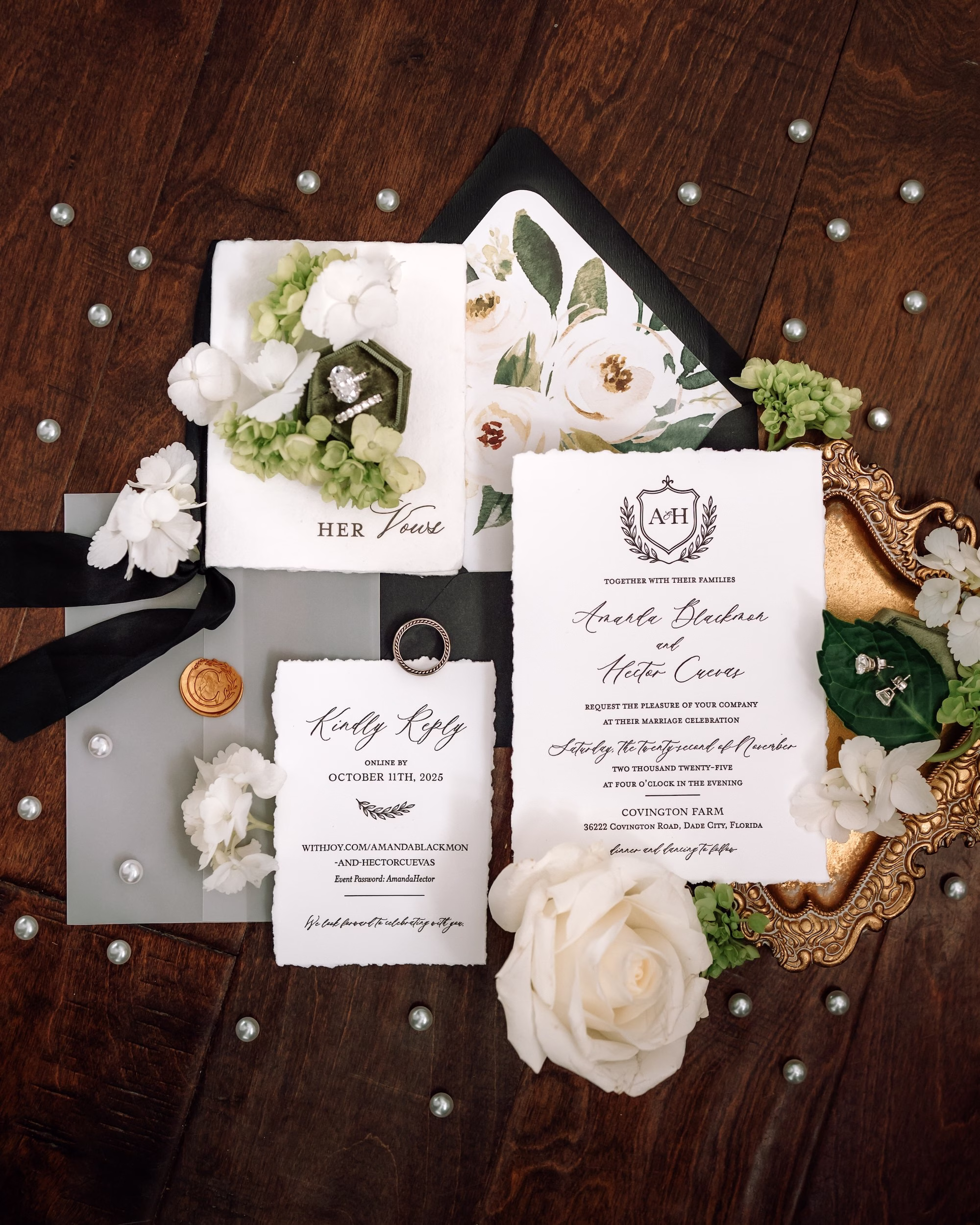 3Luxurious Old Florida Black White and Gold Wedding Inspiration - Luxurious, Black and White Dade City Wedding | The Barn at Covington Farm Luxurious Old Florida Black, White, and Gold Wedding Invitation Suite Ideas