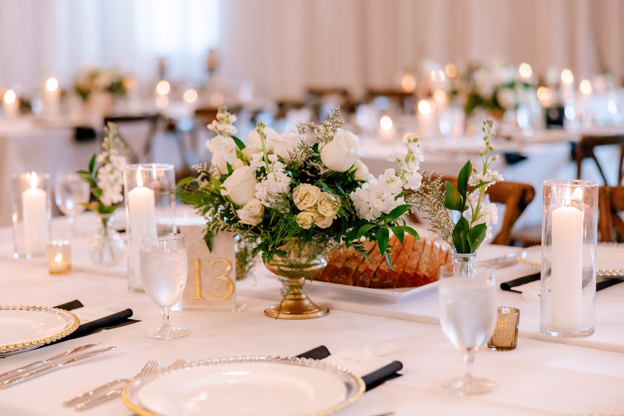 42Luxurious Old Florida Black White and Gold Wedding Inspiration - Luxurious, Black and White Dade City Wedding | The Barn at Covington Farm Luxurious Old Florida Black, White, and Gold Wedding Reception Centerpiece Decor Ideas