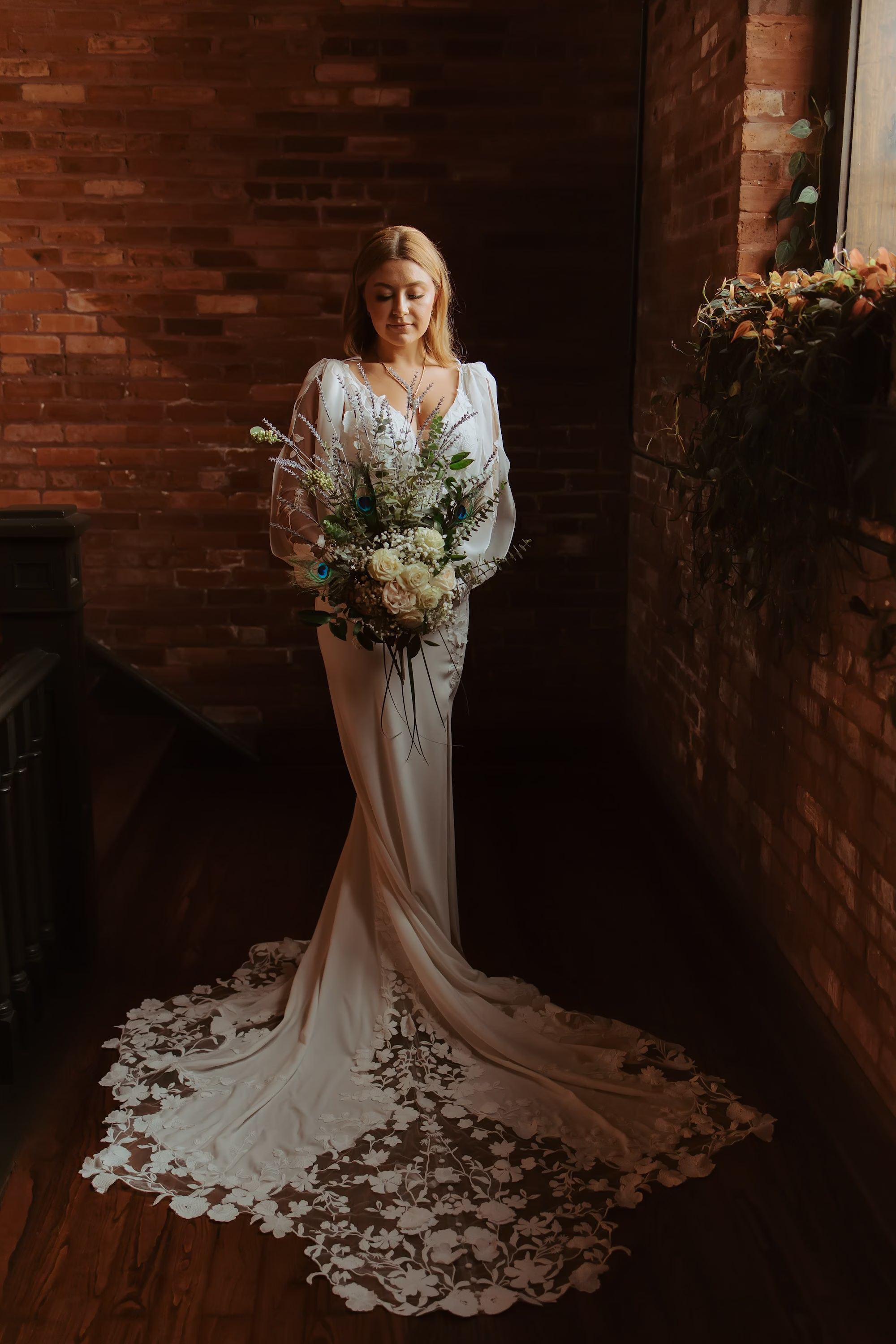 8Moody Green Disco Wedding Ideas - Modern and Moody Ybor City Wedding Inspiration | J.C. Newman Cigar Co. 8Moody Green Disco Wedding Ideas