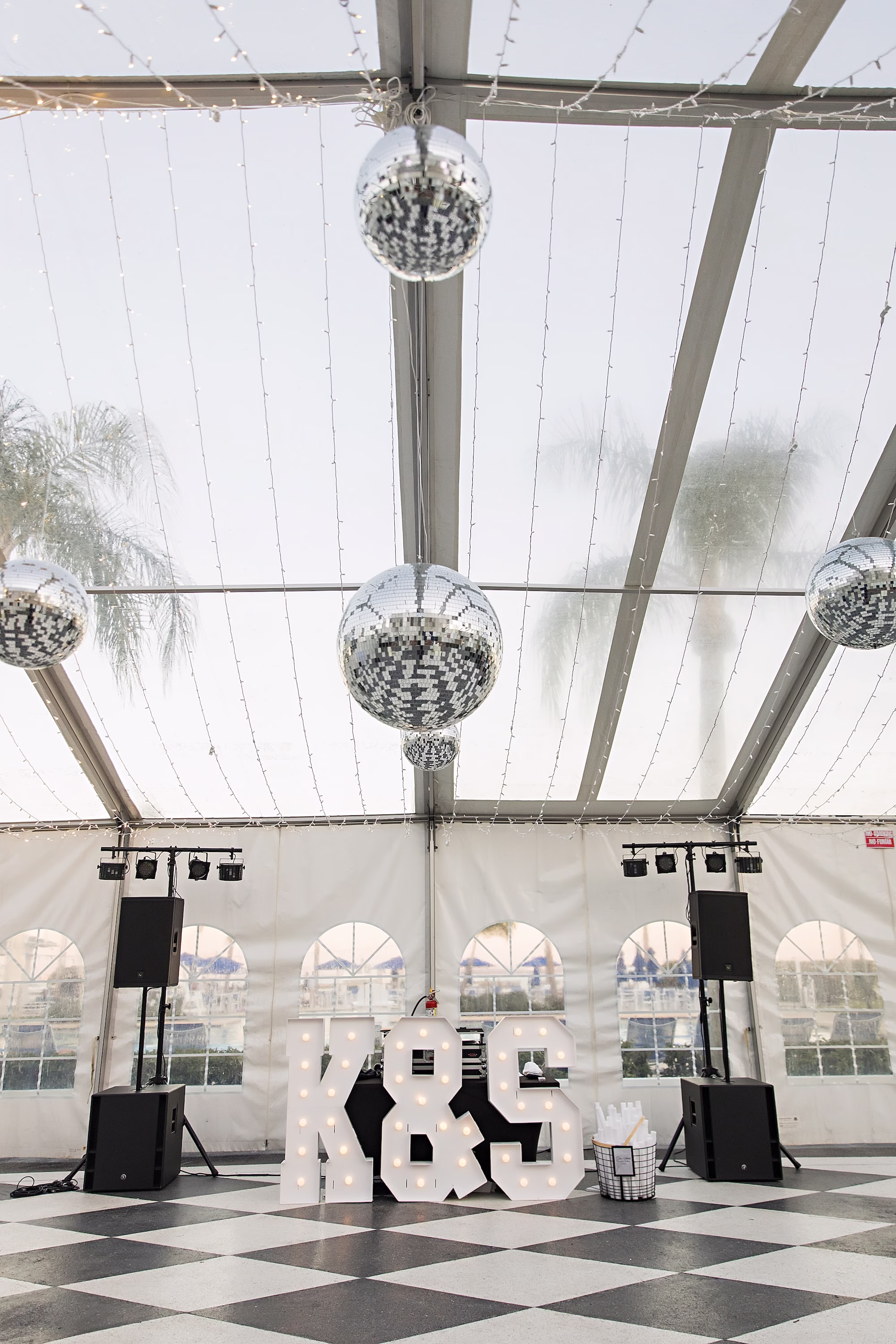 30Timeless Black and White Wedding Ideas Venue Tampa Yacht and Country Club - Timeless, Black and White Wedding | Tampa Yacht and Country Club Timeless Black and White Wedding Reception Decor Ideas