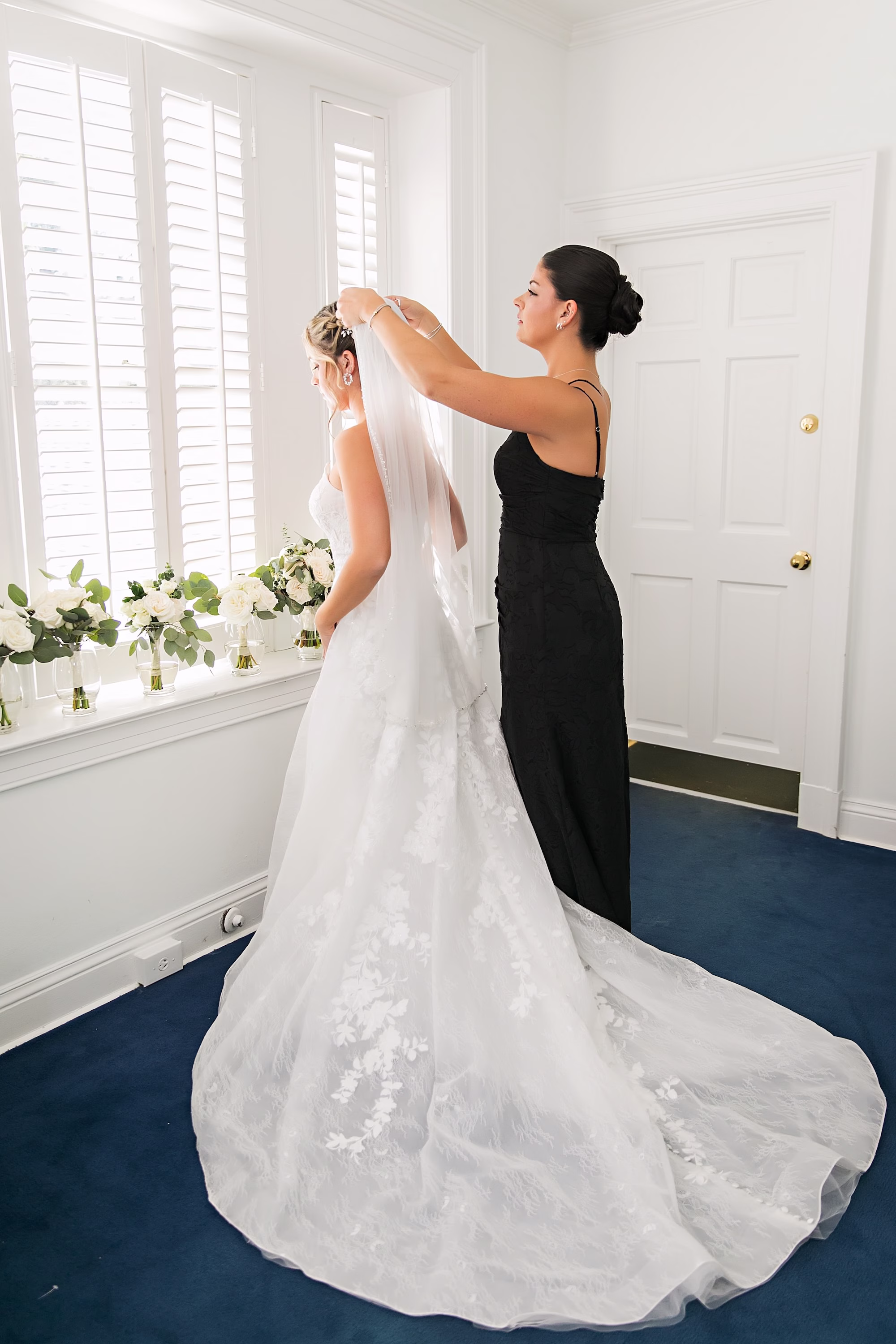 6Timeless Black and White Wedding Ideas - Timeless, Black and White Wedding | Tampa Yacht and Country Club Bride and Bridesmaid Getting Ready Wedding Portrait