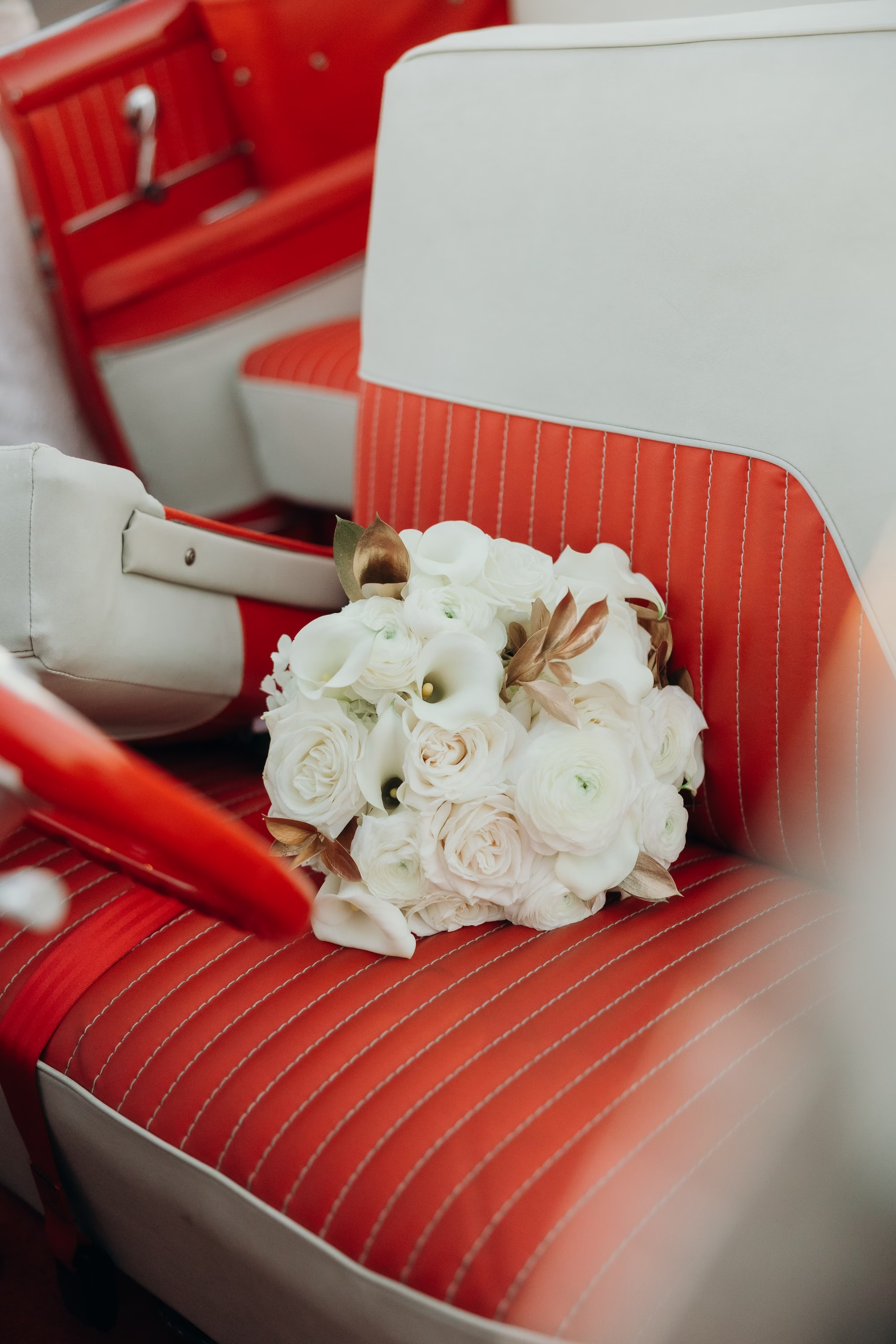14Vintage Black White and Gold Wedding Inspiration