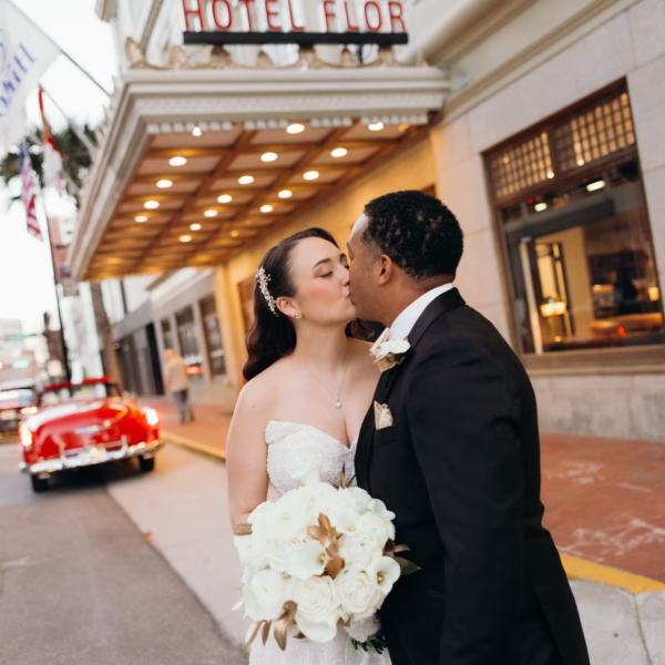 19Vintage Black White and Gold Wedding Inspiration Tampa Venue Hotel Flor
