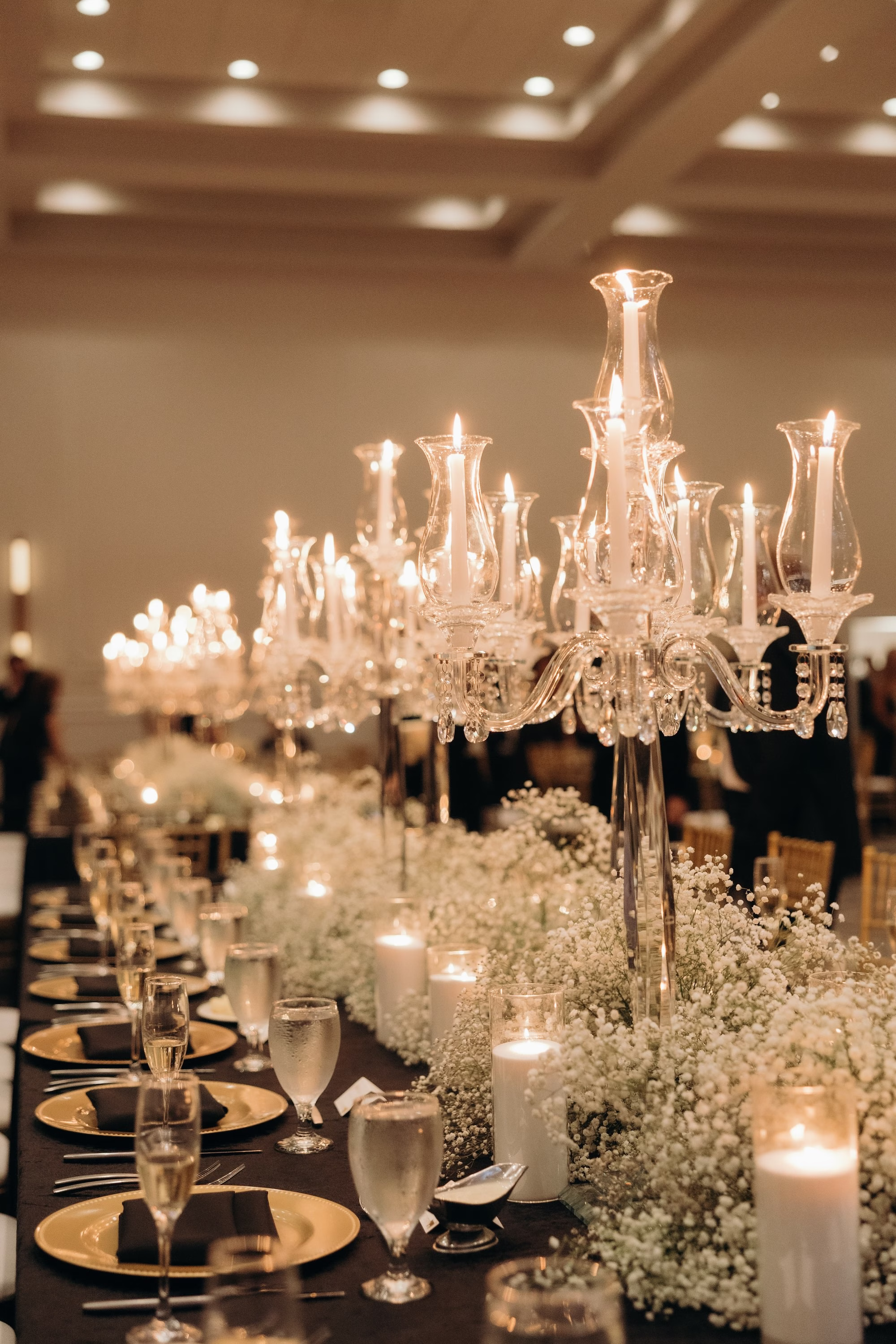 23Vintage Black White and Gold Wedding Inspiration
