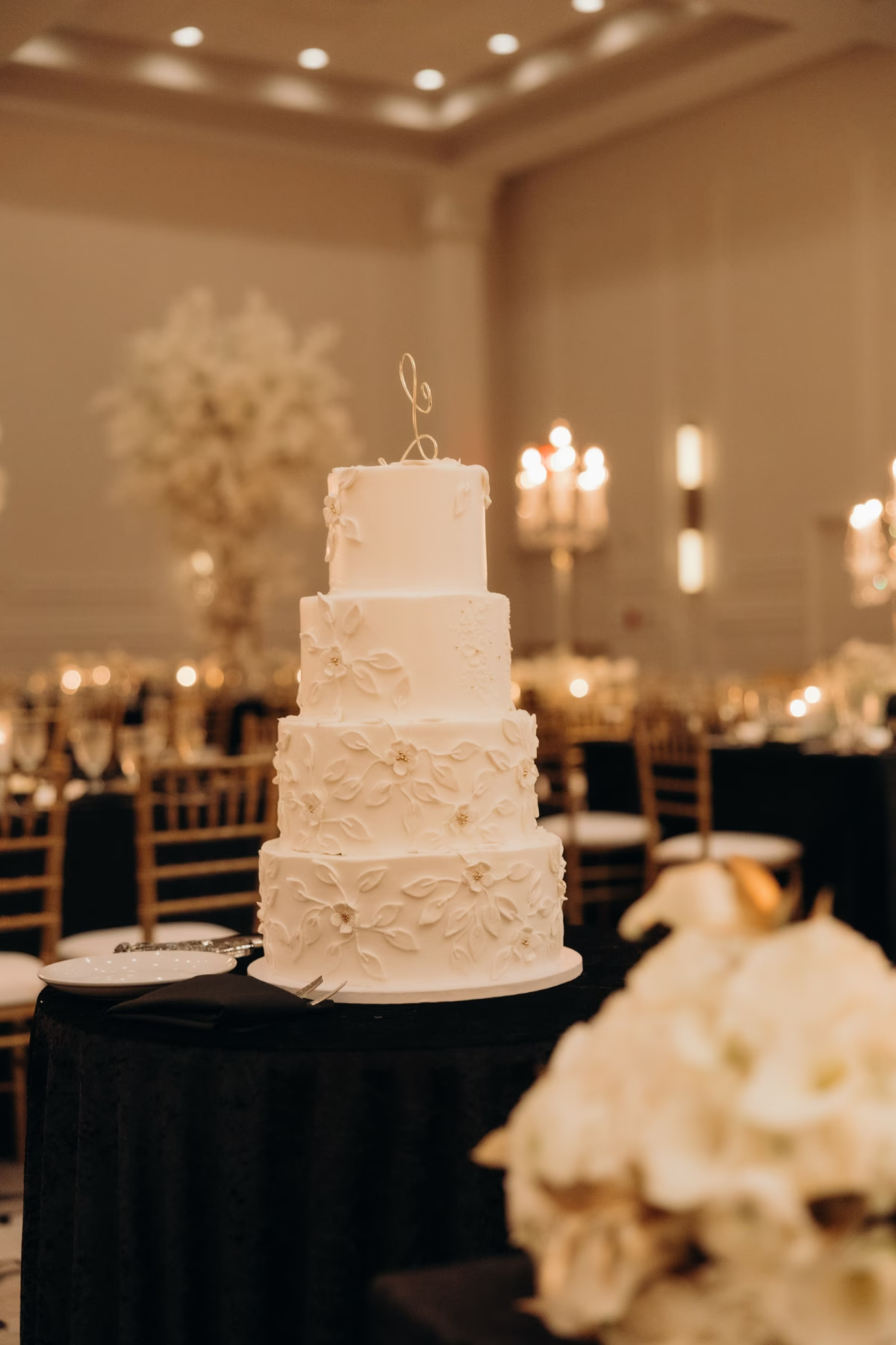 26Vintage Black White and Gold Wedding Inspiration