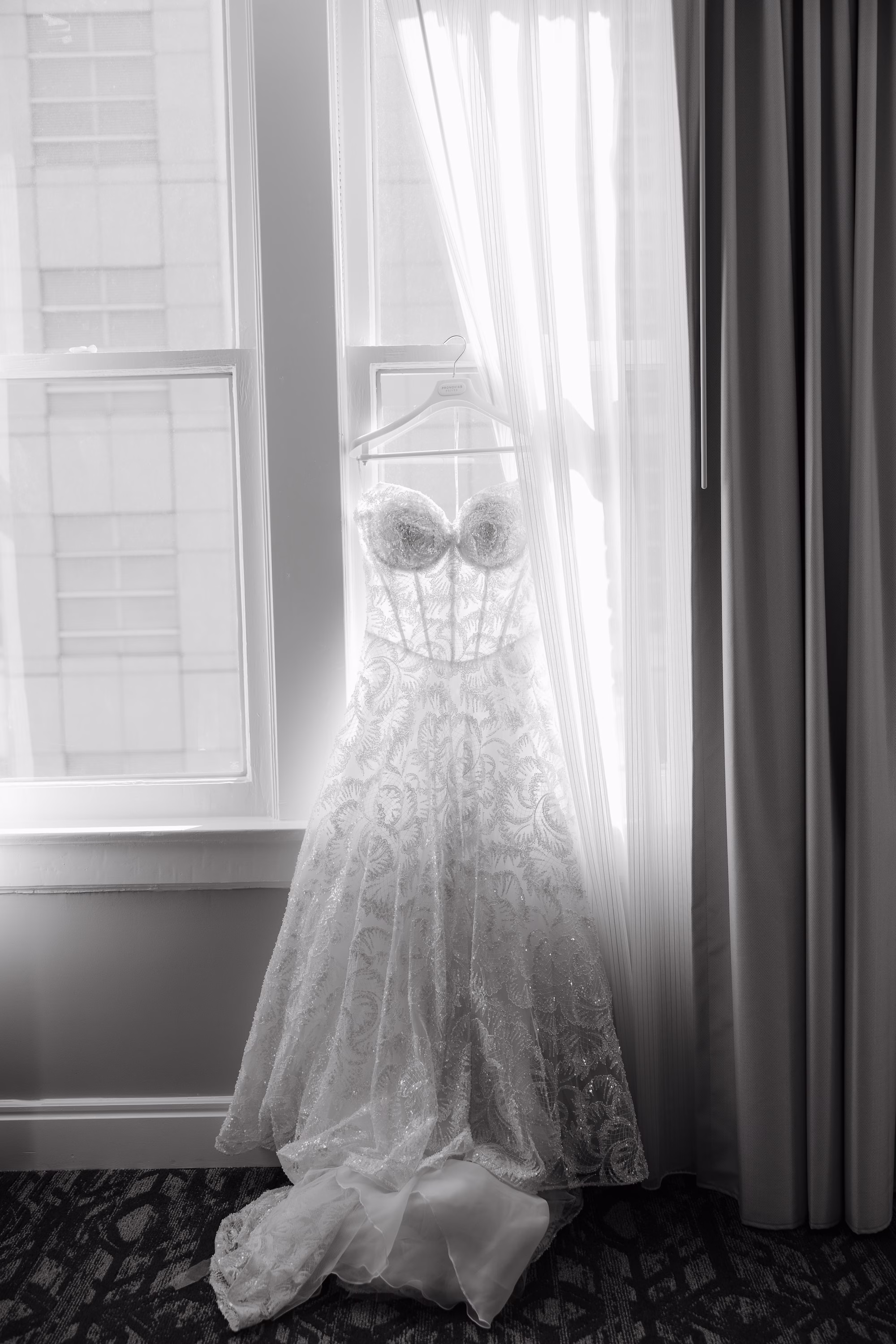 3Vintage Black White and Gold Wedding Inspiration