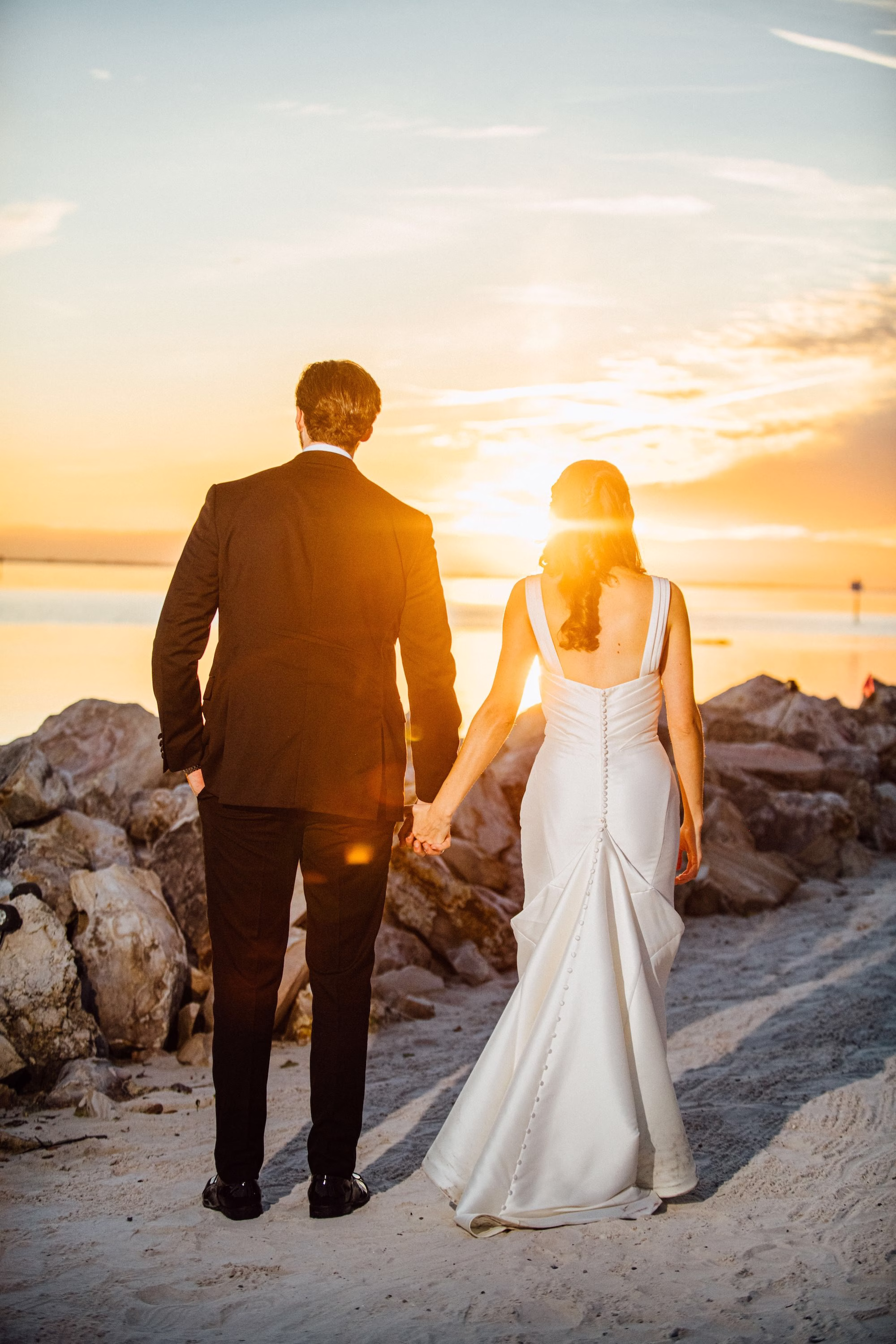 20Elegant Blue Coastal Waterfront Florida Wedding Ideas The CURRENT - Elegant Blue and White Tampa Wedding | The CURRENT Bride and Groom Wedding Portrait | Tampa Bay Event Venue The Current