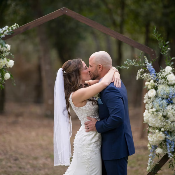 21Elegant Dusty Blue Rustic Wedding Ideas - Ivory and Dusty Blue Rustic Wedding | Lithia Acres Barn 21Elegant Dusty Blue Rustic Wedding Ideas
