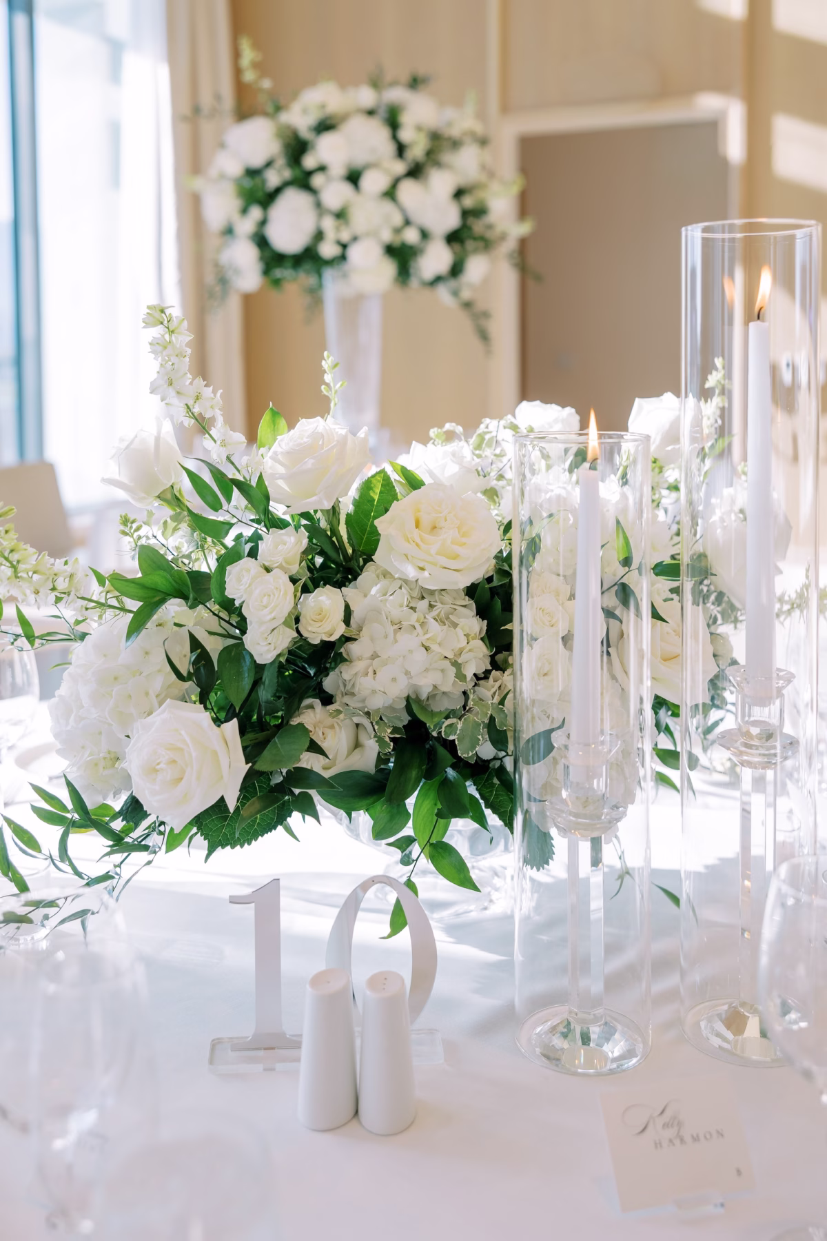Timeless Black and White Wedding Reception Centerpiece Decor Inspiration | Tampa Bay Florist Bruce Wayne Florals