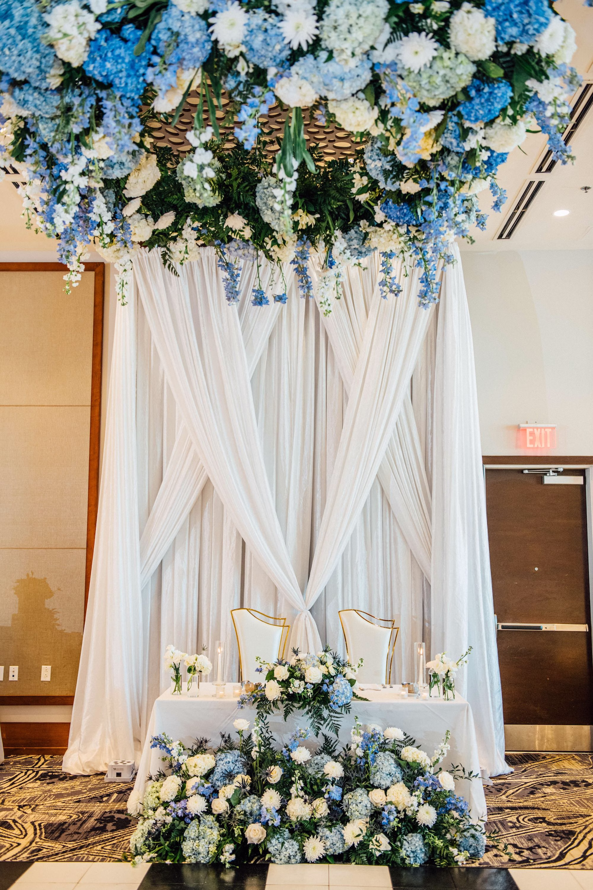 29Elegant Blue Coastal Waterfront Florida Wedding Ideas - Elegant Blue and White Tampa Wedding | The CURRENT Elegant Blue Coastal Waterfront Florida Wedding Reception Sweetheart Table Decor Inspiration