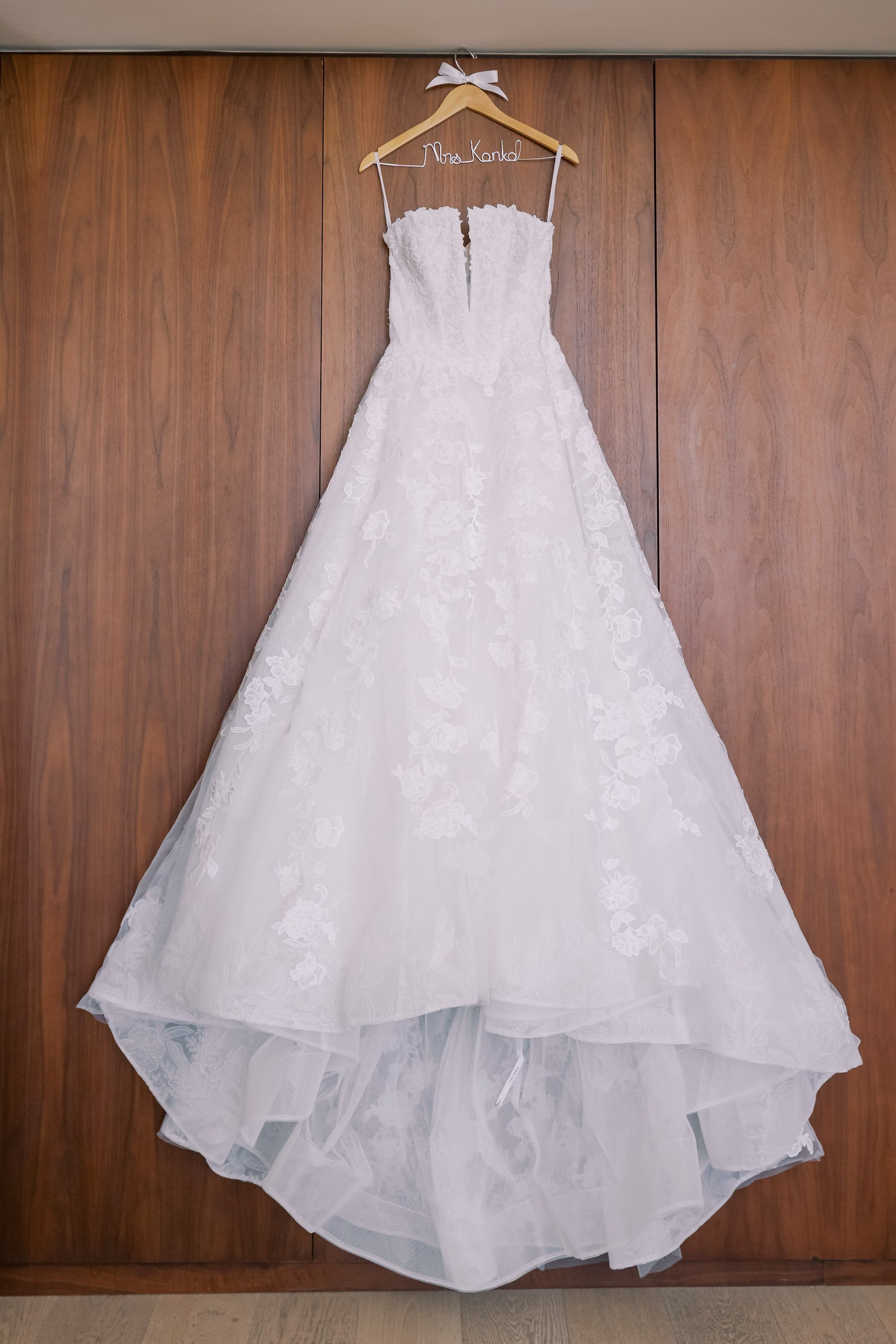 White Anne Barge Wedding Dress Ideas