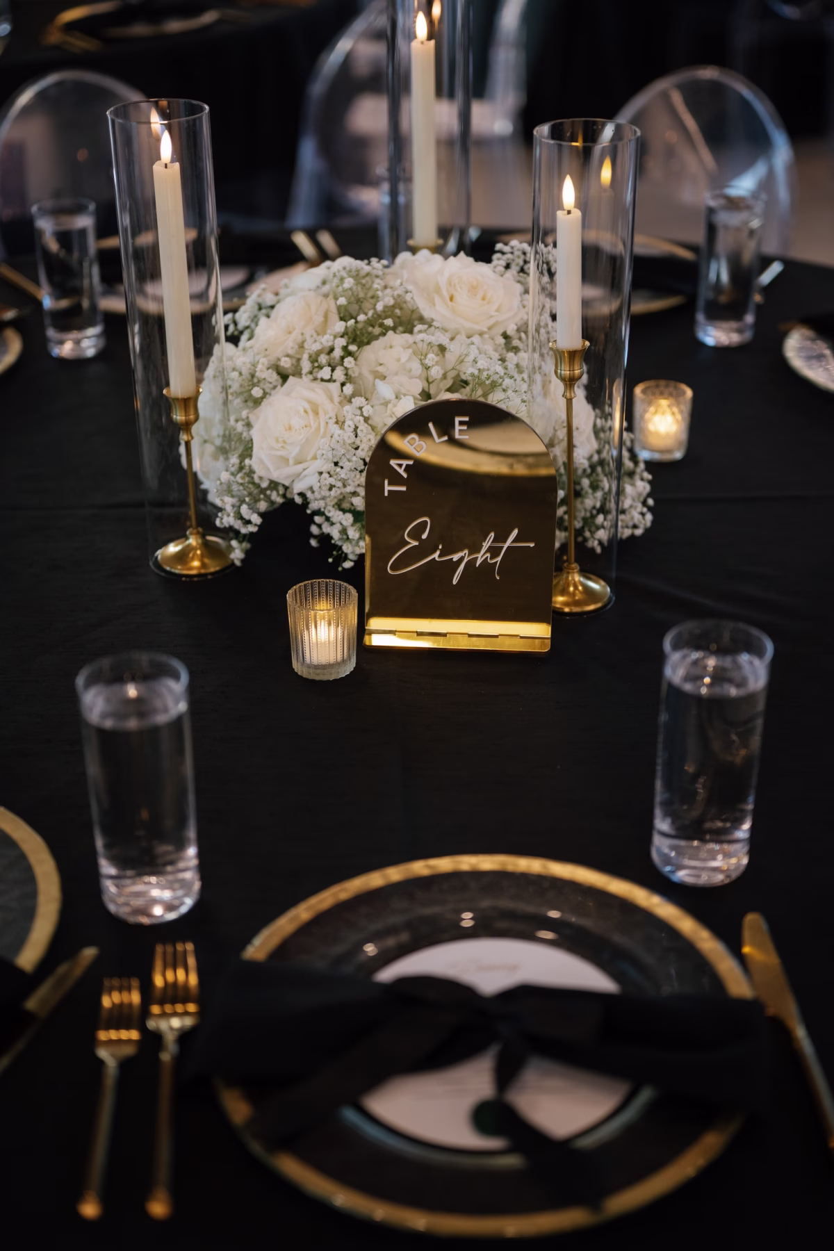 32Timeless Black and White Wedding Inspiration - Modern Black and White Wedding | Tampa Museum of Art Timeless Black and White Wedding Reception Decor Inspiration | Tampa Bay Kate Ryan Event Rentals | Florist Save The Date Florida