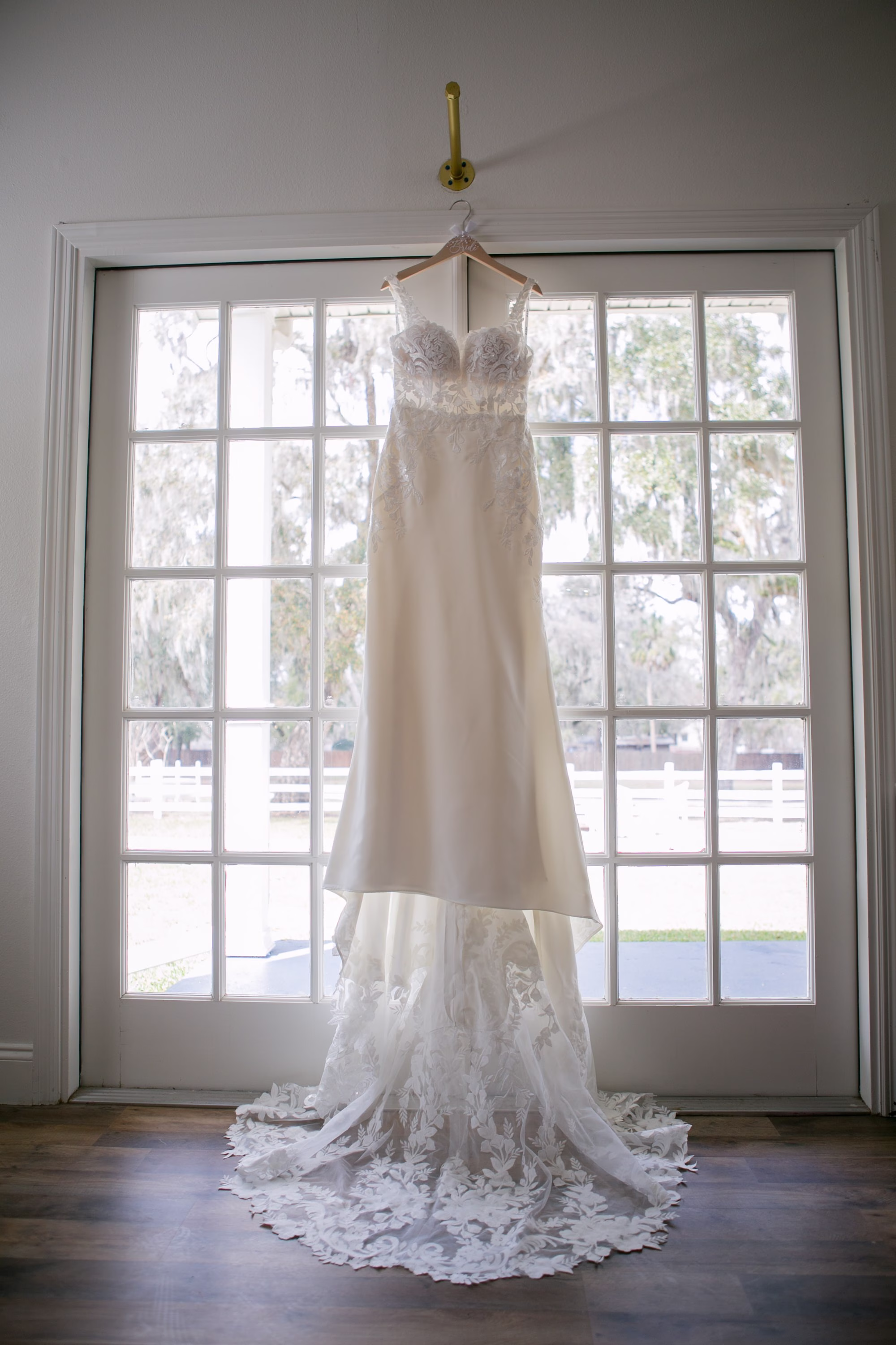 3Elegant Dusty Blue Rustic Wedding Ideas - Ivory and Dusty Blue Rustic Wedding | Lithia Acres Barn White Lace Wedding Dress Inspiration