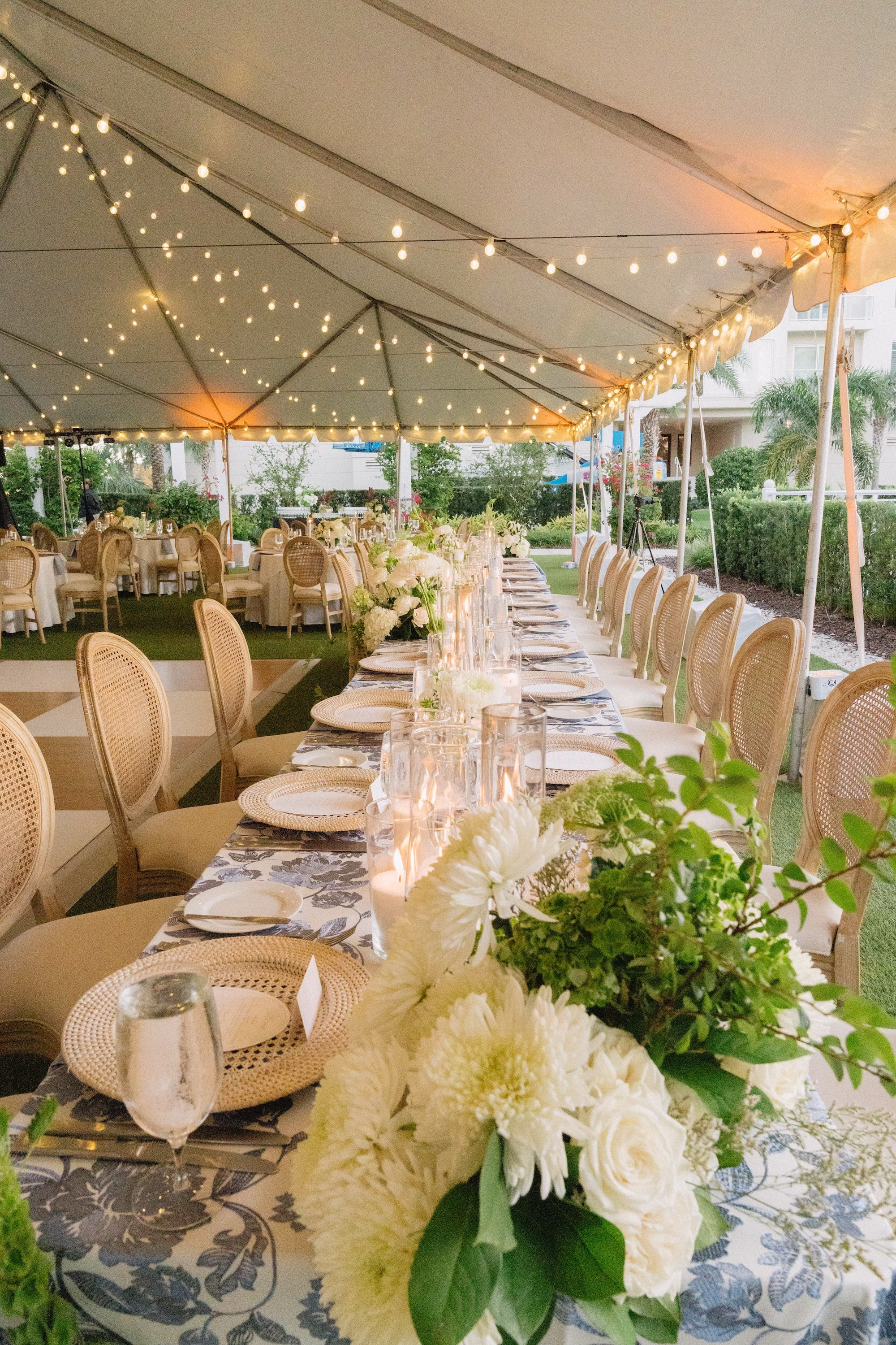 26Timeless Old Florida Green and White Wedding Inspiration Clearwater Venue The Belleview Inn - Timeless, Green and White Clearwater Wedding | The Belleview Inn Timeless Old Florida Green and White Wedding Reception Decor Inspiration | Clearwater Kate Ryan Event Rentals